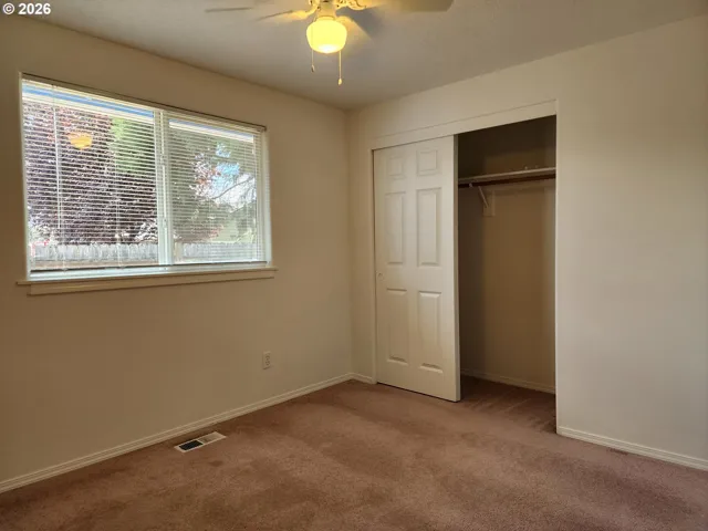 Bedroom-Ceiling Fan