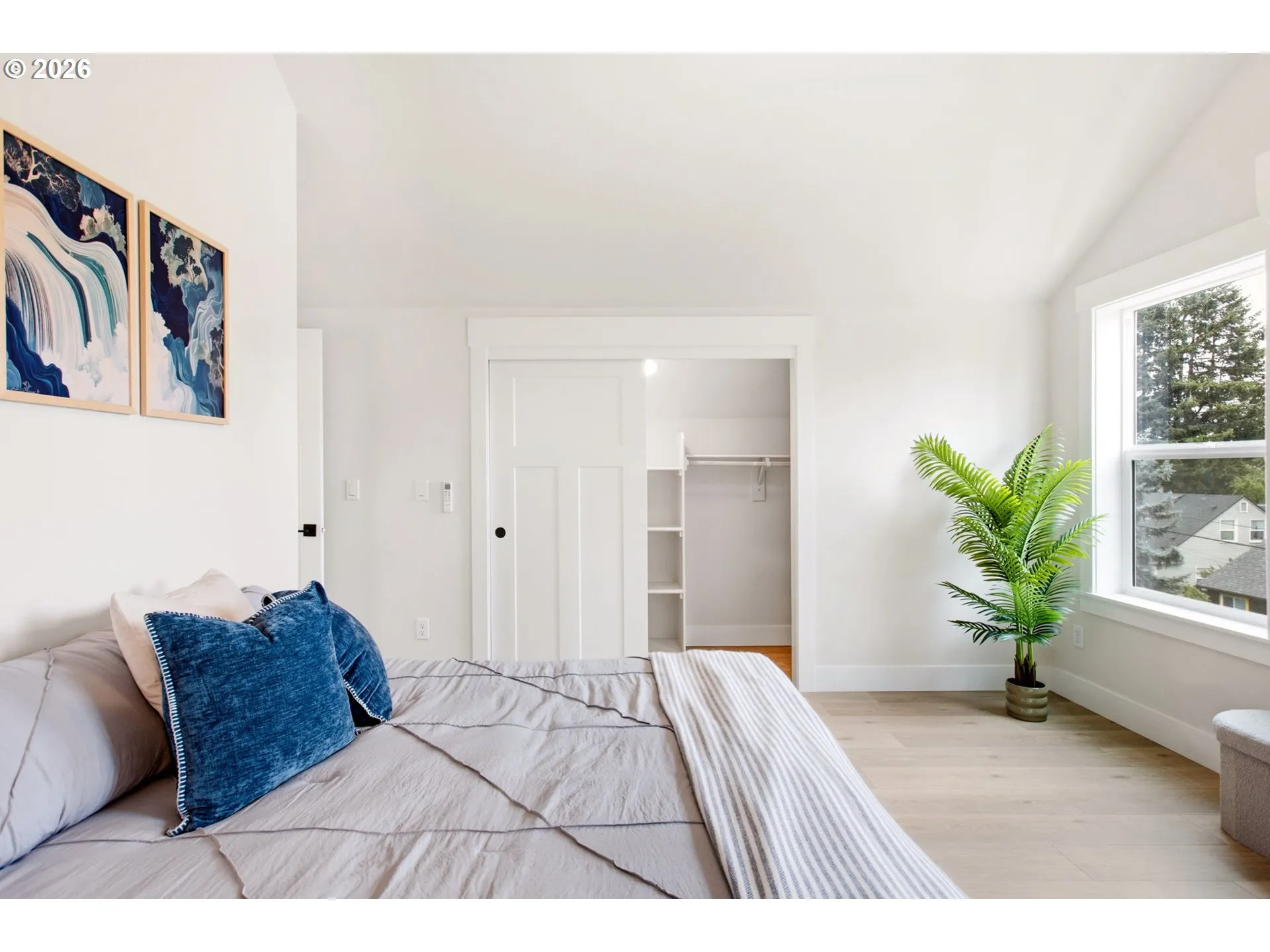 Bedroom, Primary