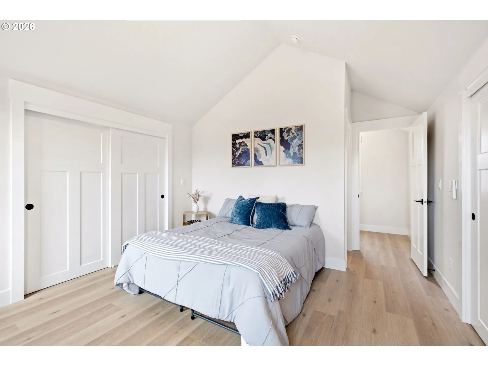 Bedroom, Primary