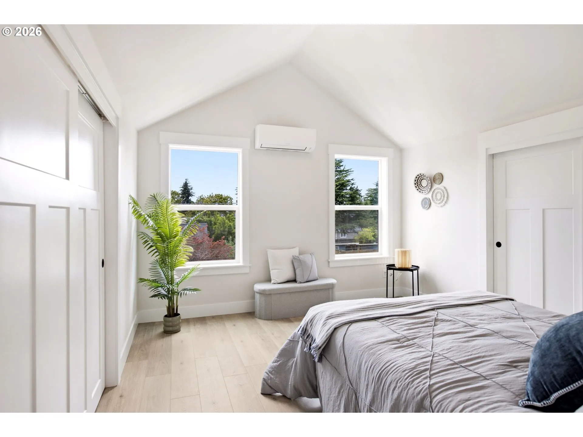 Bedroom, Primary-Vaulted Ceilings