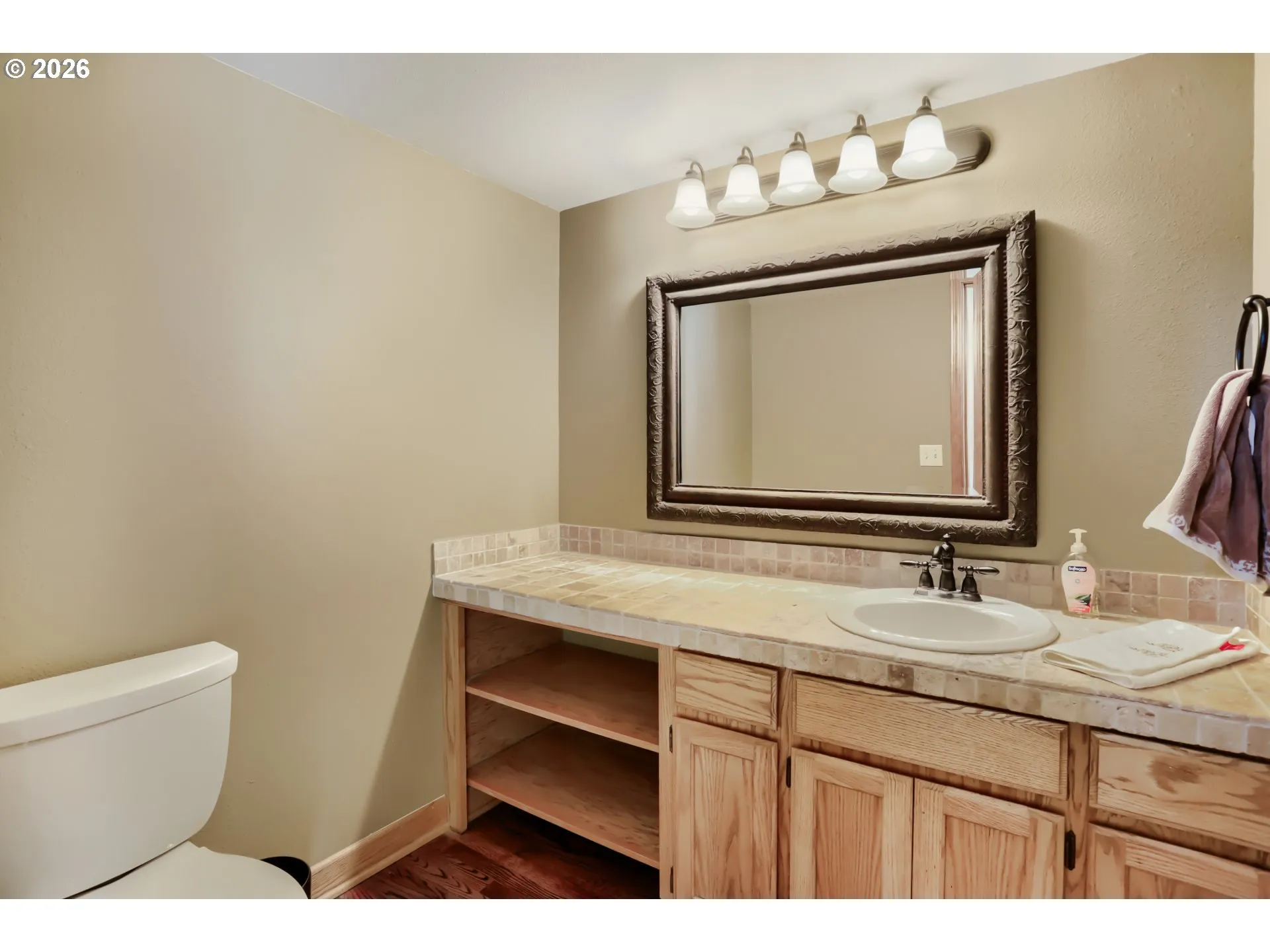 Bathroom-Lower