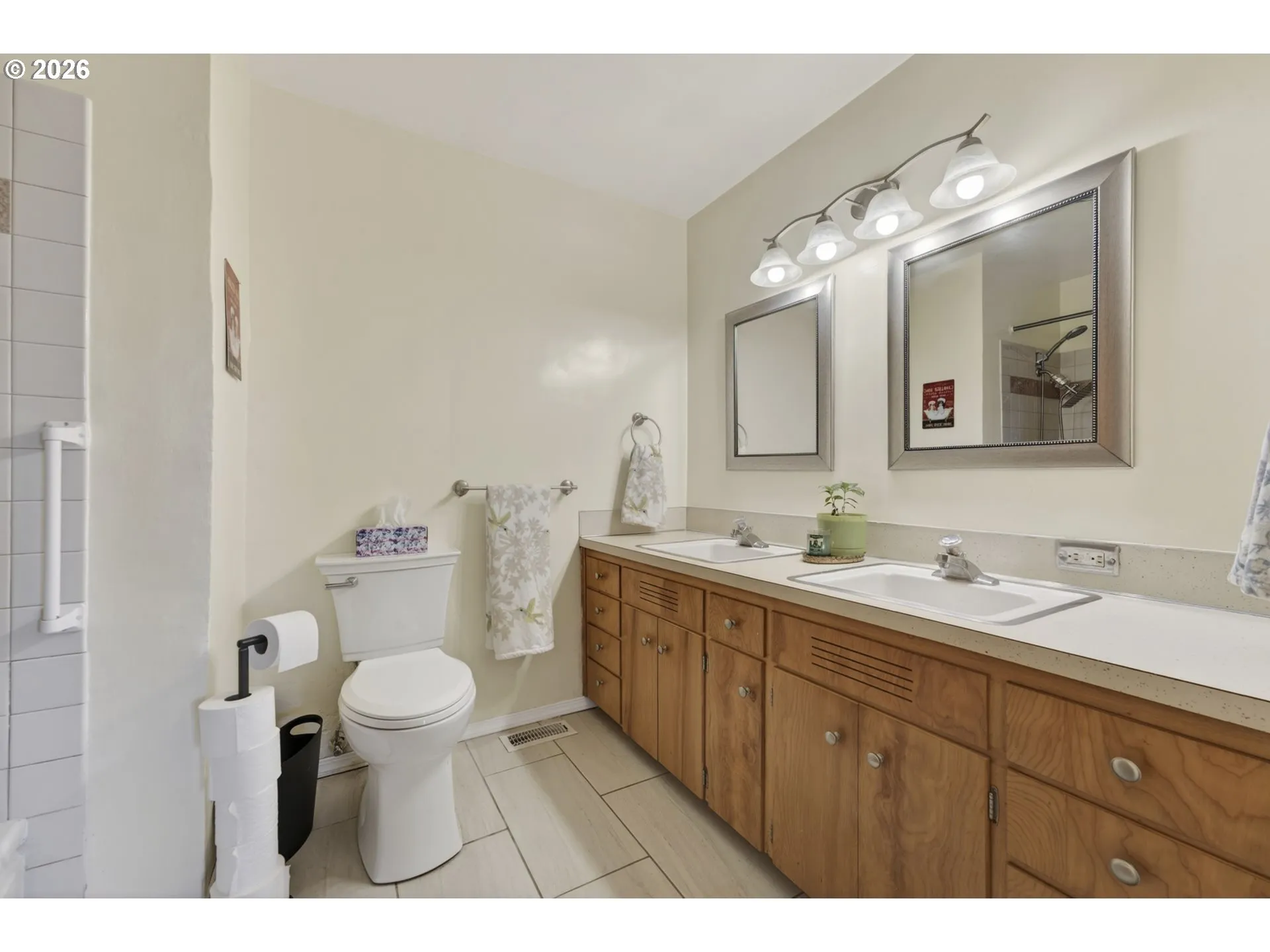 Bathroom-Hall