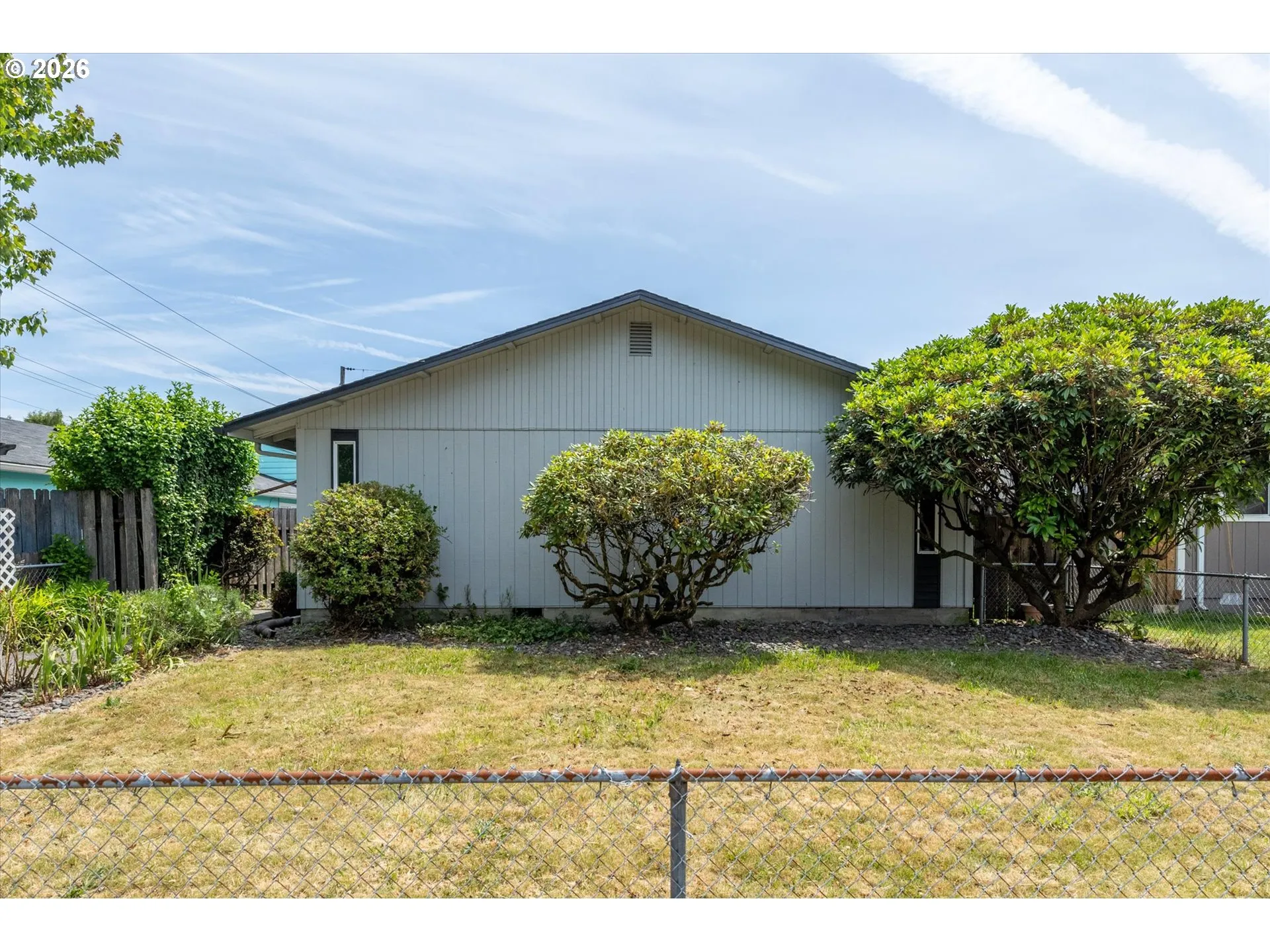 Front Yard-Fenced