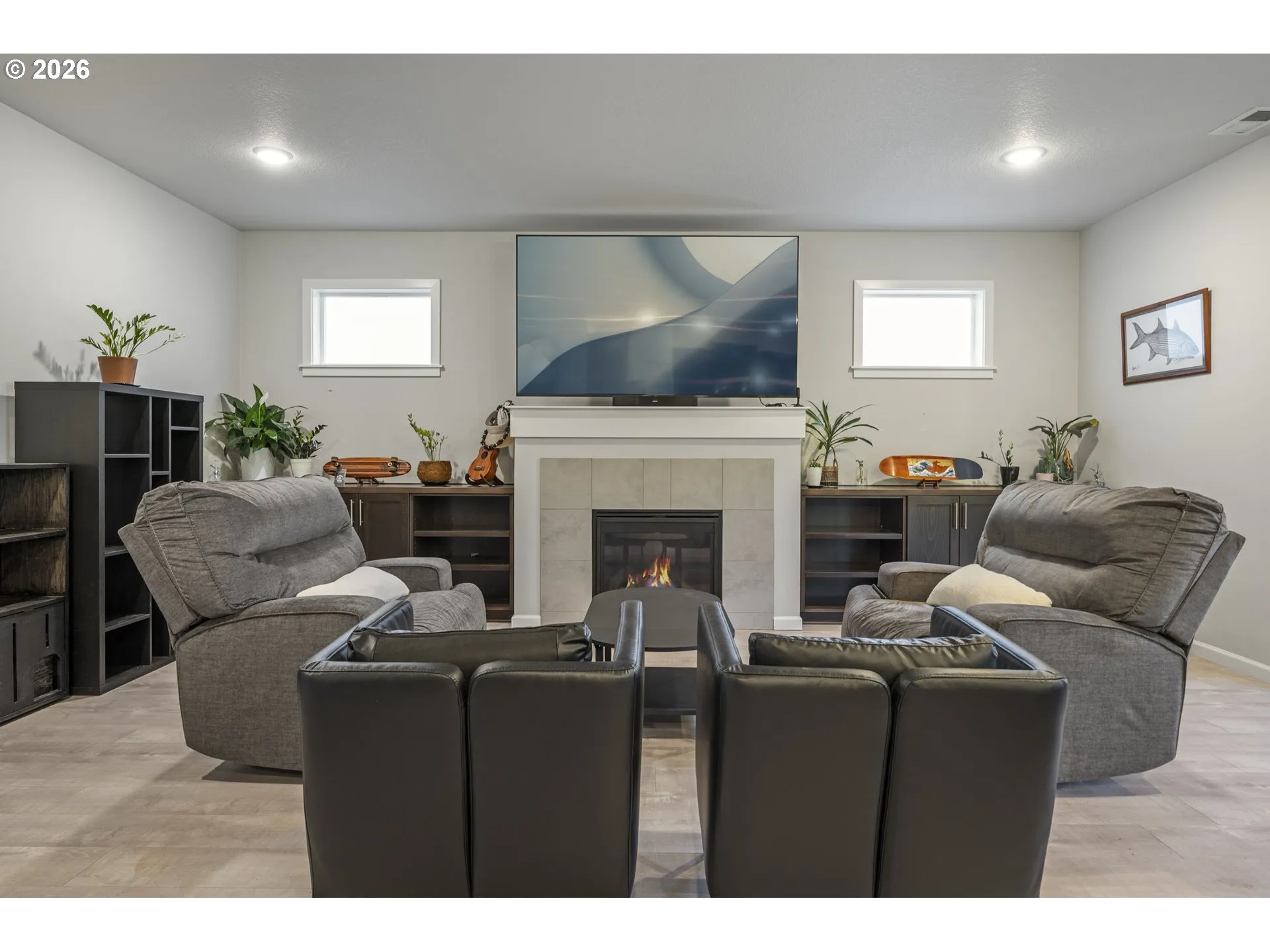 Living Room-Fireplace