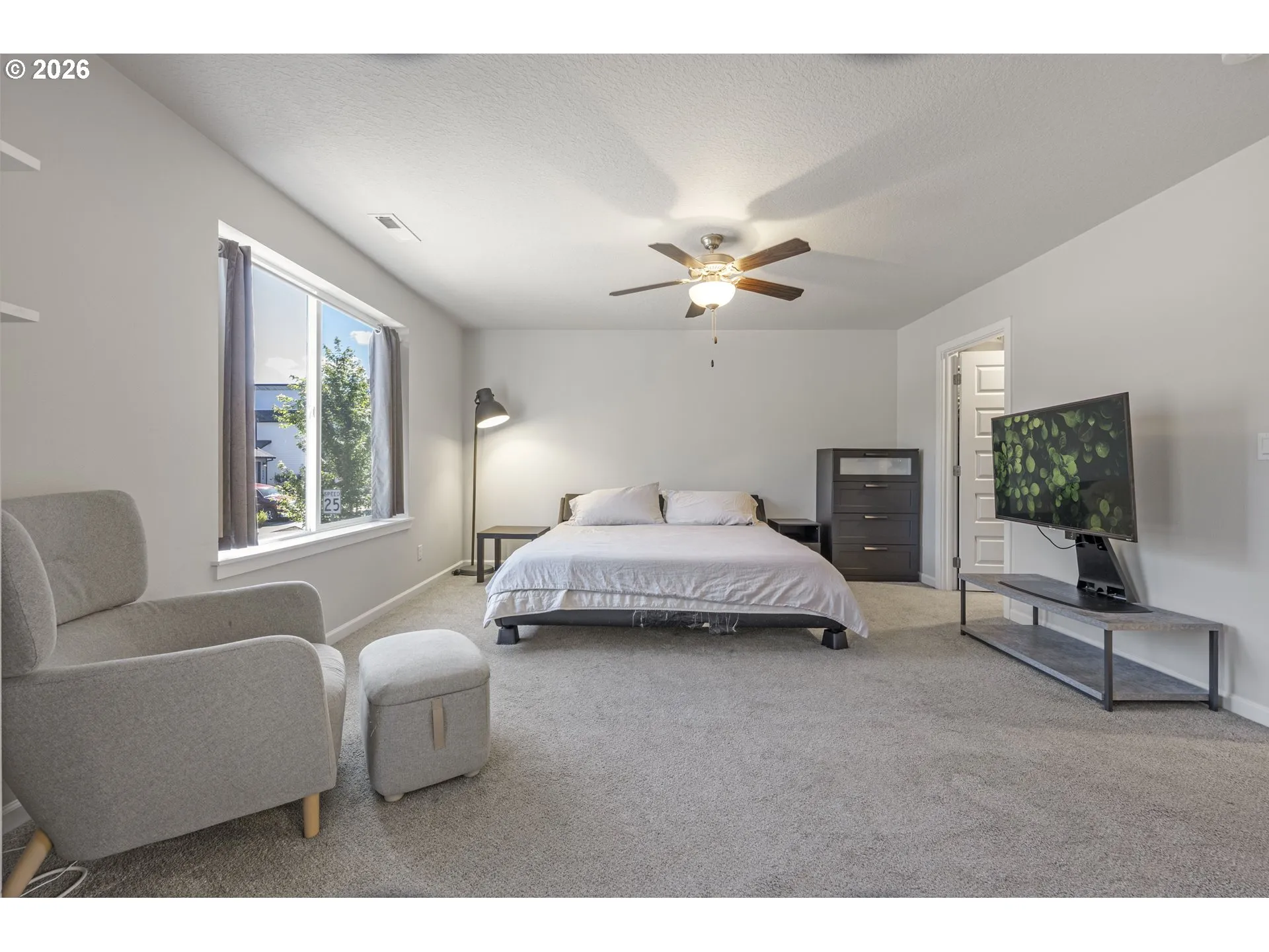 Bedroom, Primary-Upper