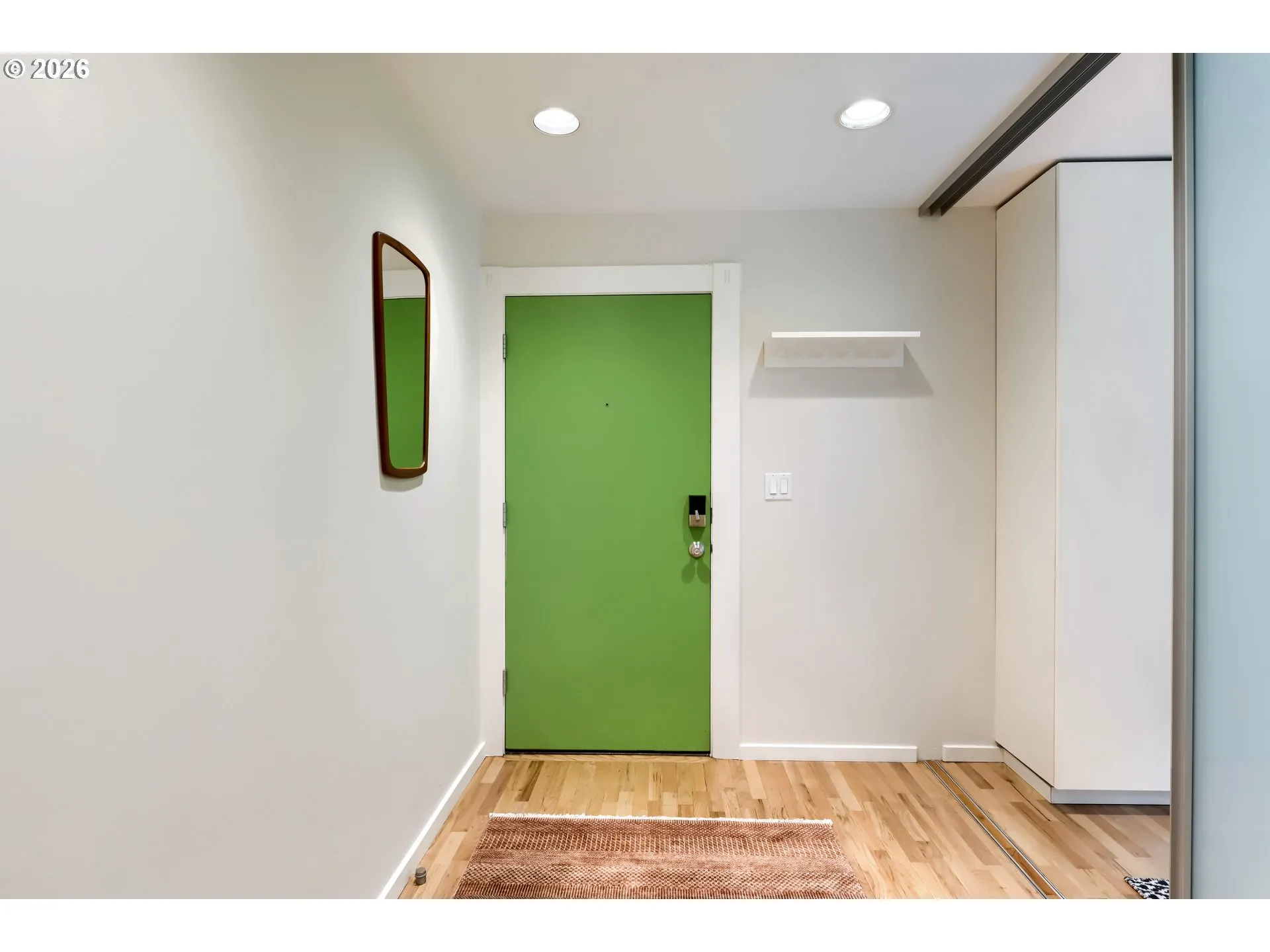 Entrance/Foyer-Wide Angle/Fisheye