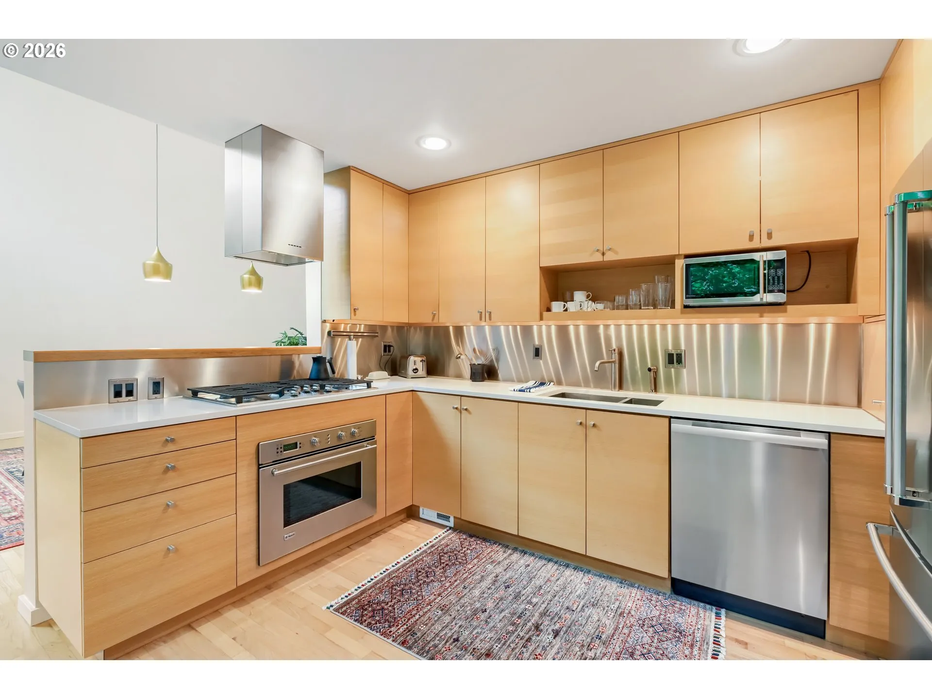 Kitchen-Wide Angle/Fisheye