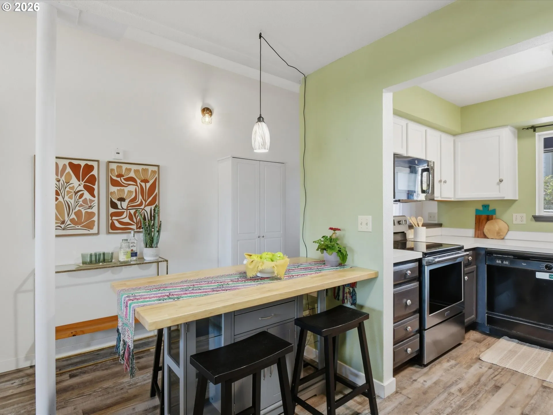Dining Area-Ceiling Fan