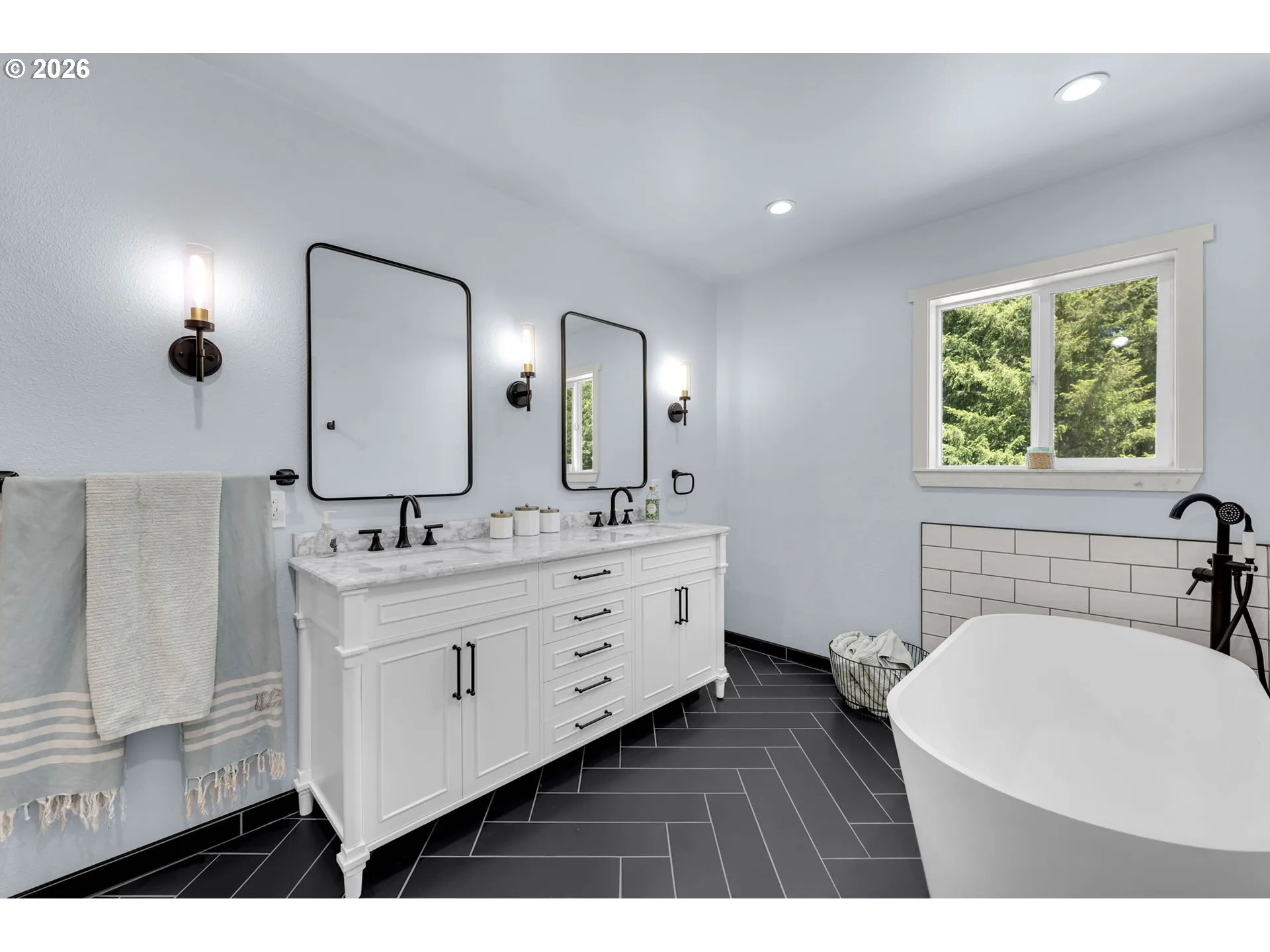 Owner's Suite Bathroom-Garden Tub