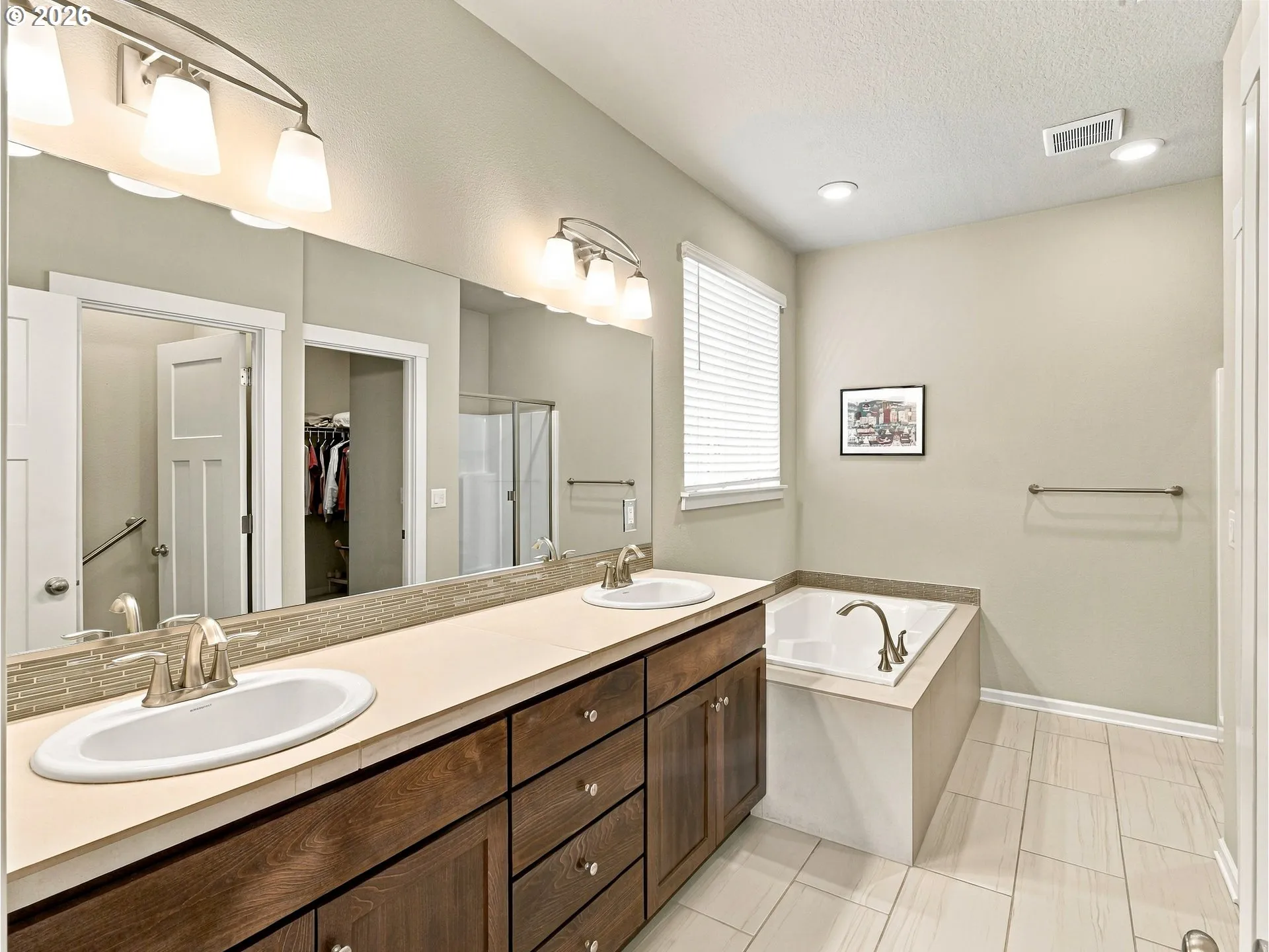 Bathroom, Attached-Double Sinks