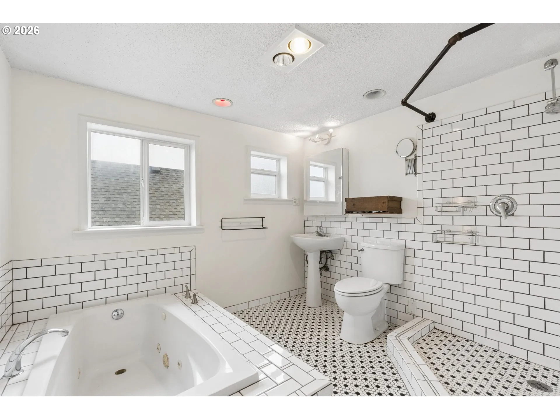 Bathroom-Upper