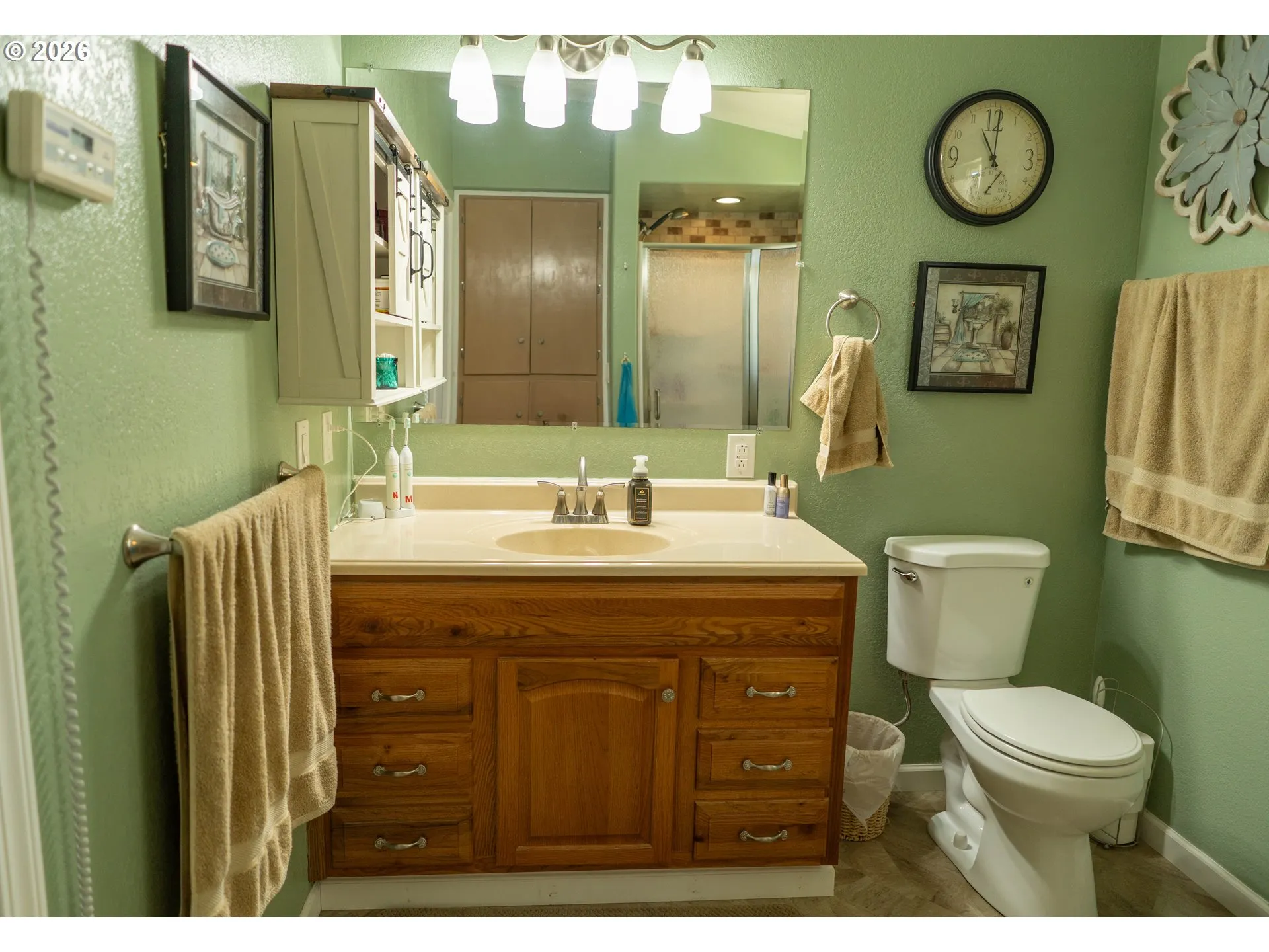 Bathroom, Attached