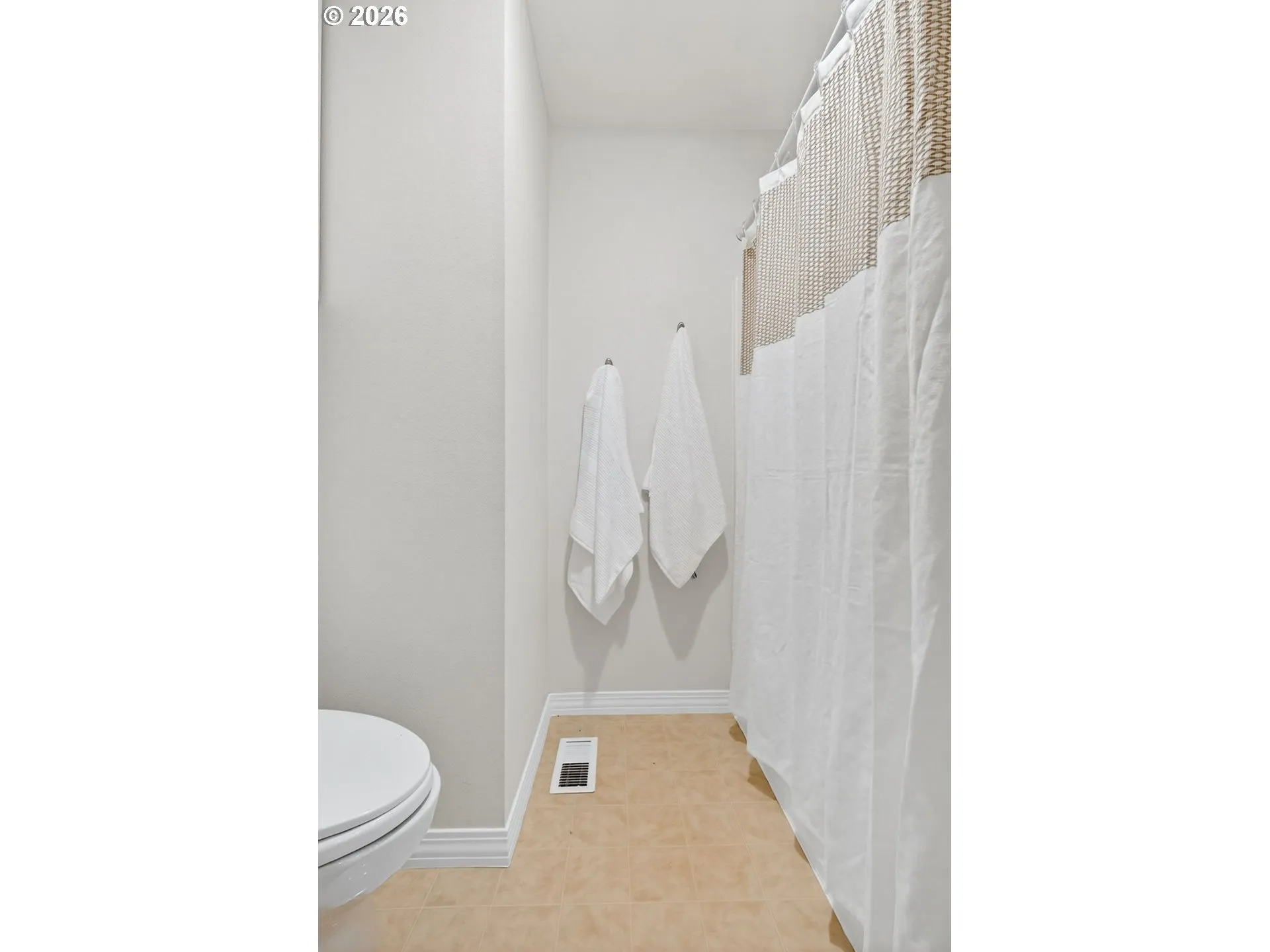 Bathroom, Attached-Main