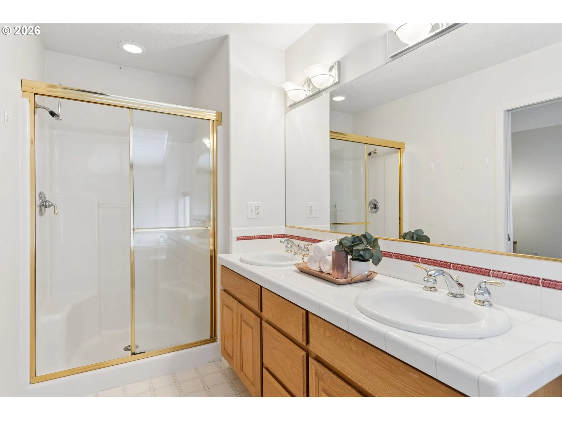 Primary Bedroom-Attached Bathroom