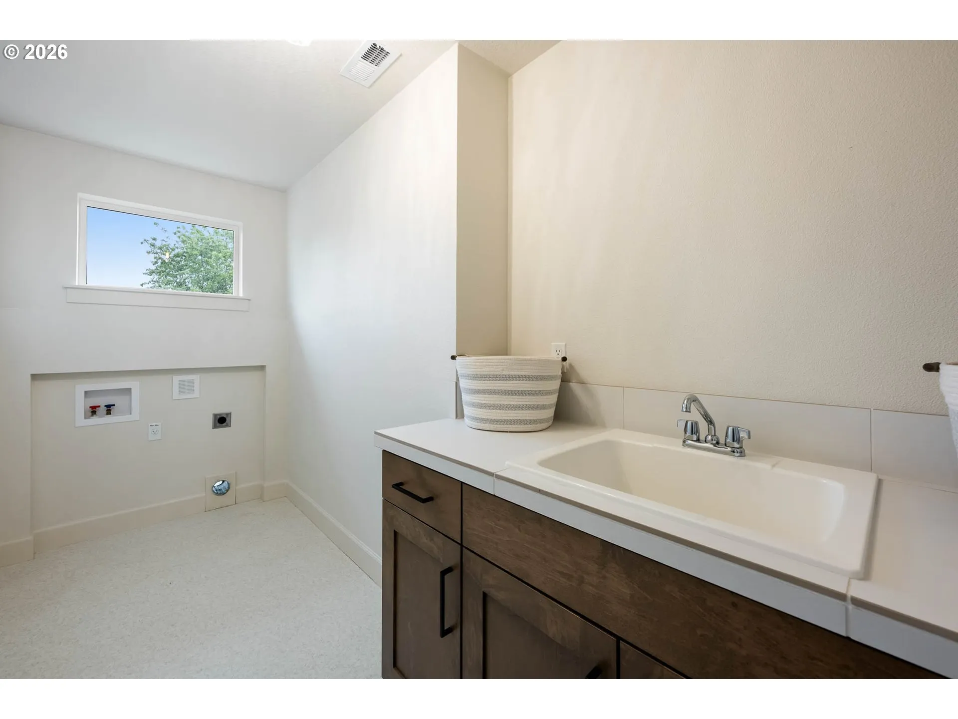 Laundry-Upper