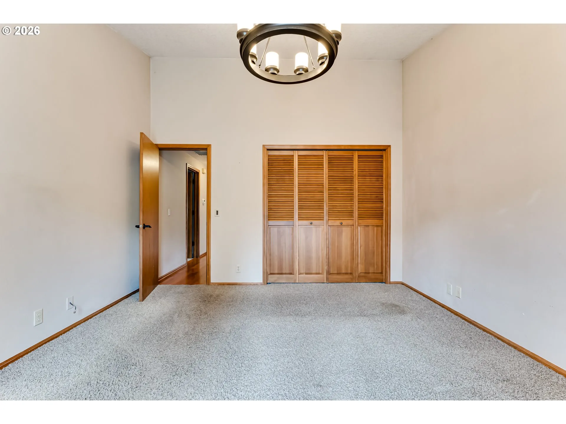 Bedroom, Primary