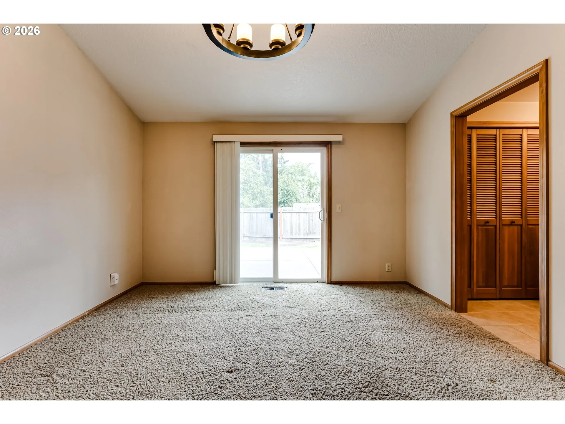 Bedroom, Primary