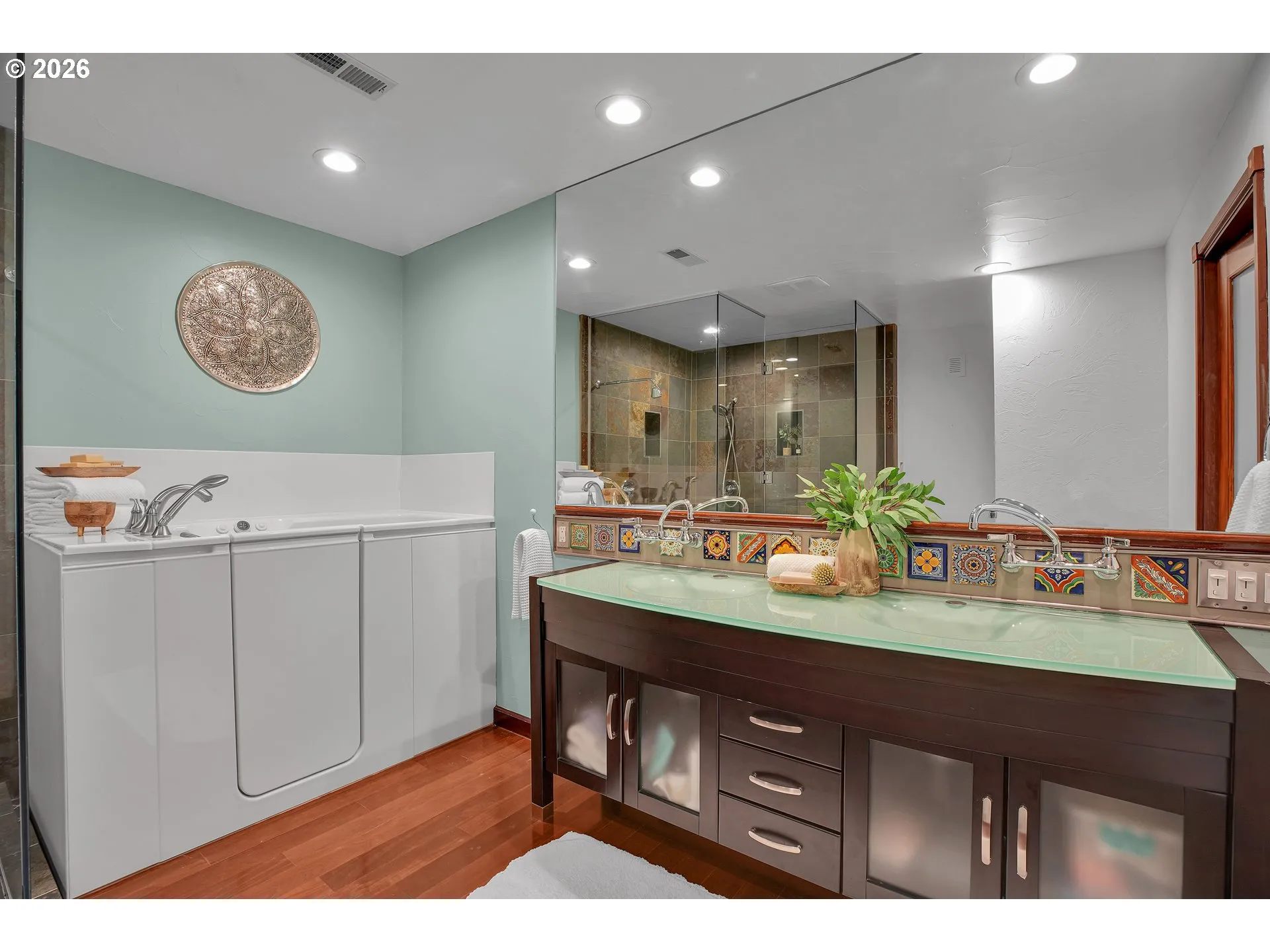 Bathroom, Attached-Double Sinks
