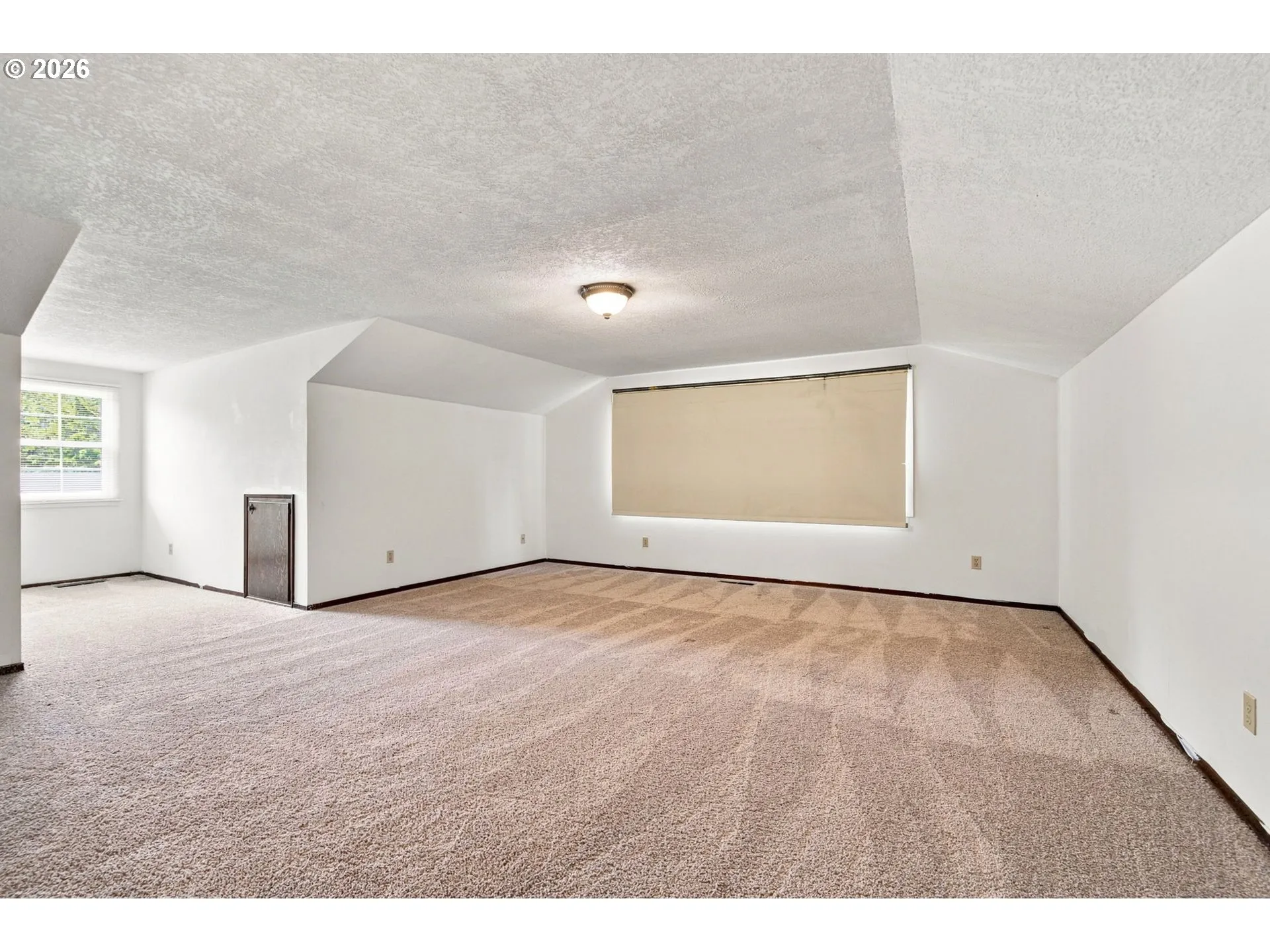 Bonus Room-Upper
