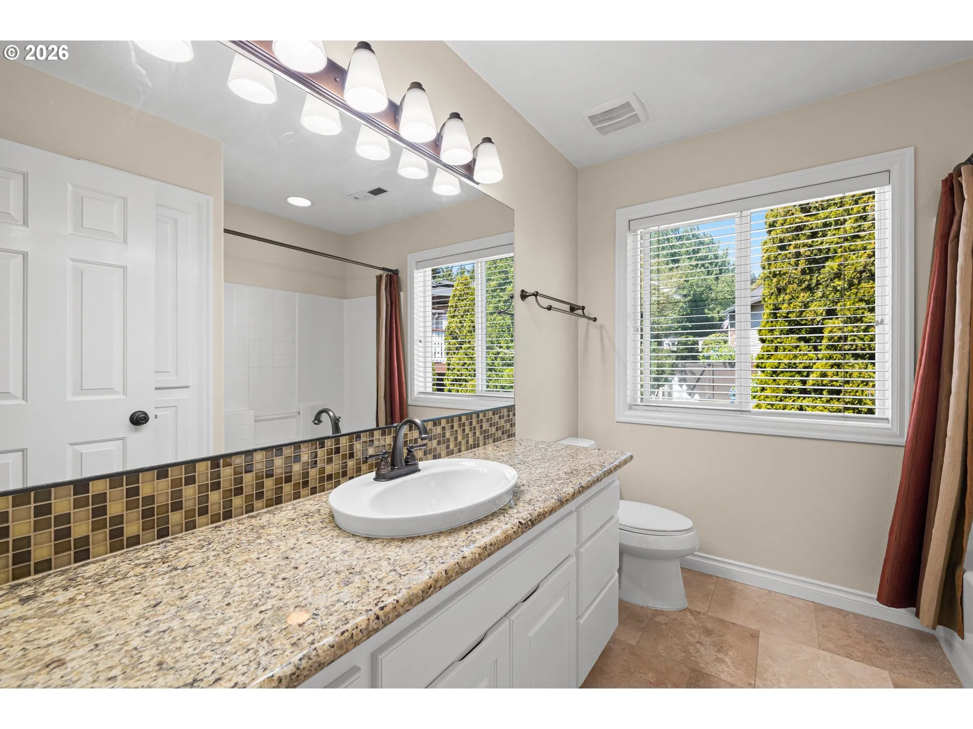 Bathroom-Upper