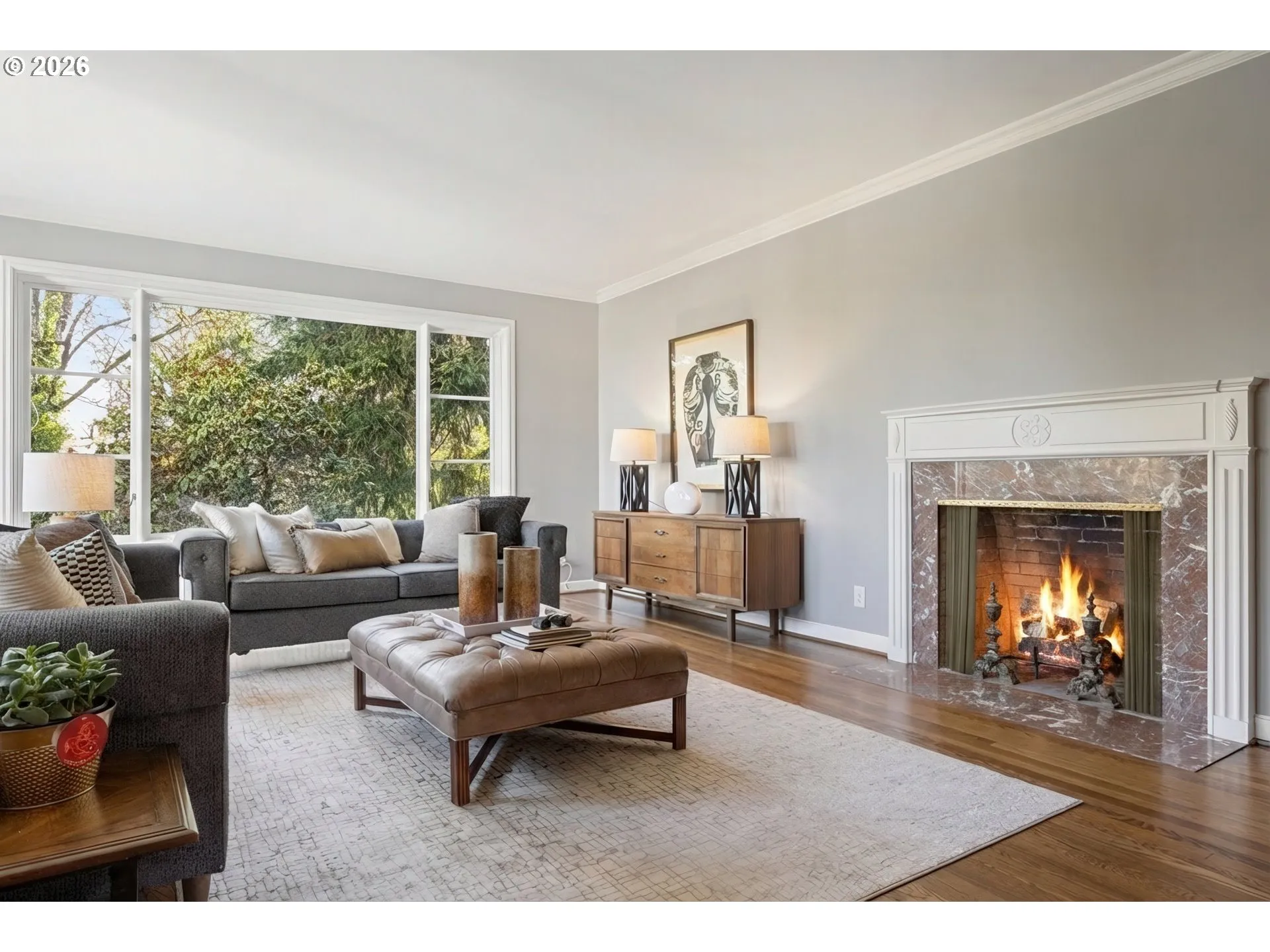 Living Room-Fireplace