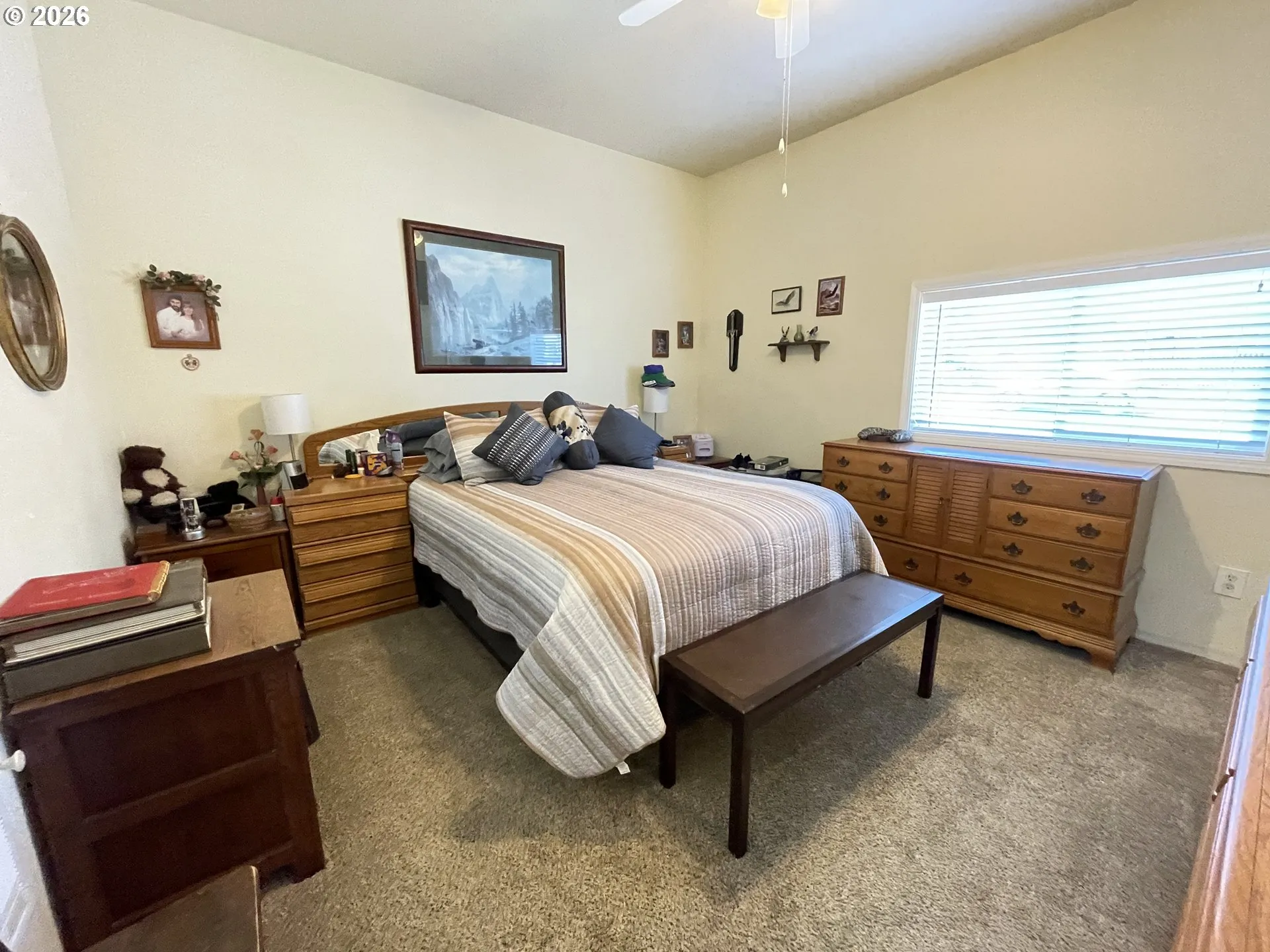 Bedroom, Primary