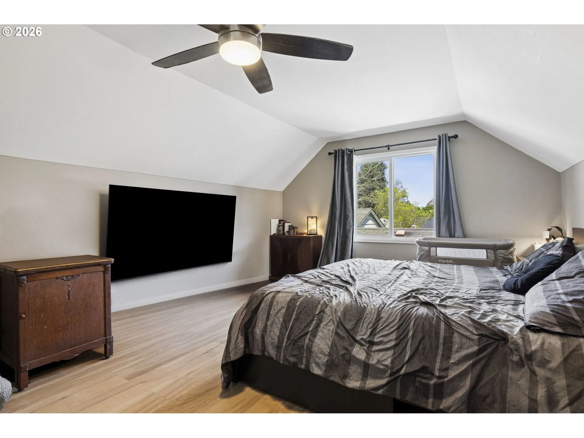 Bedroom-Upper