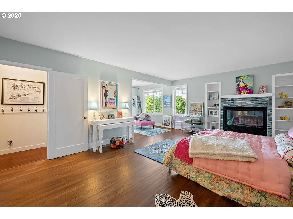 Bedroom-# 1