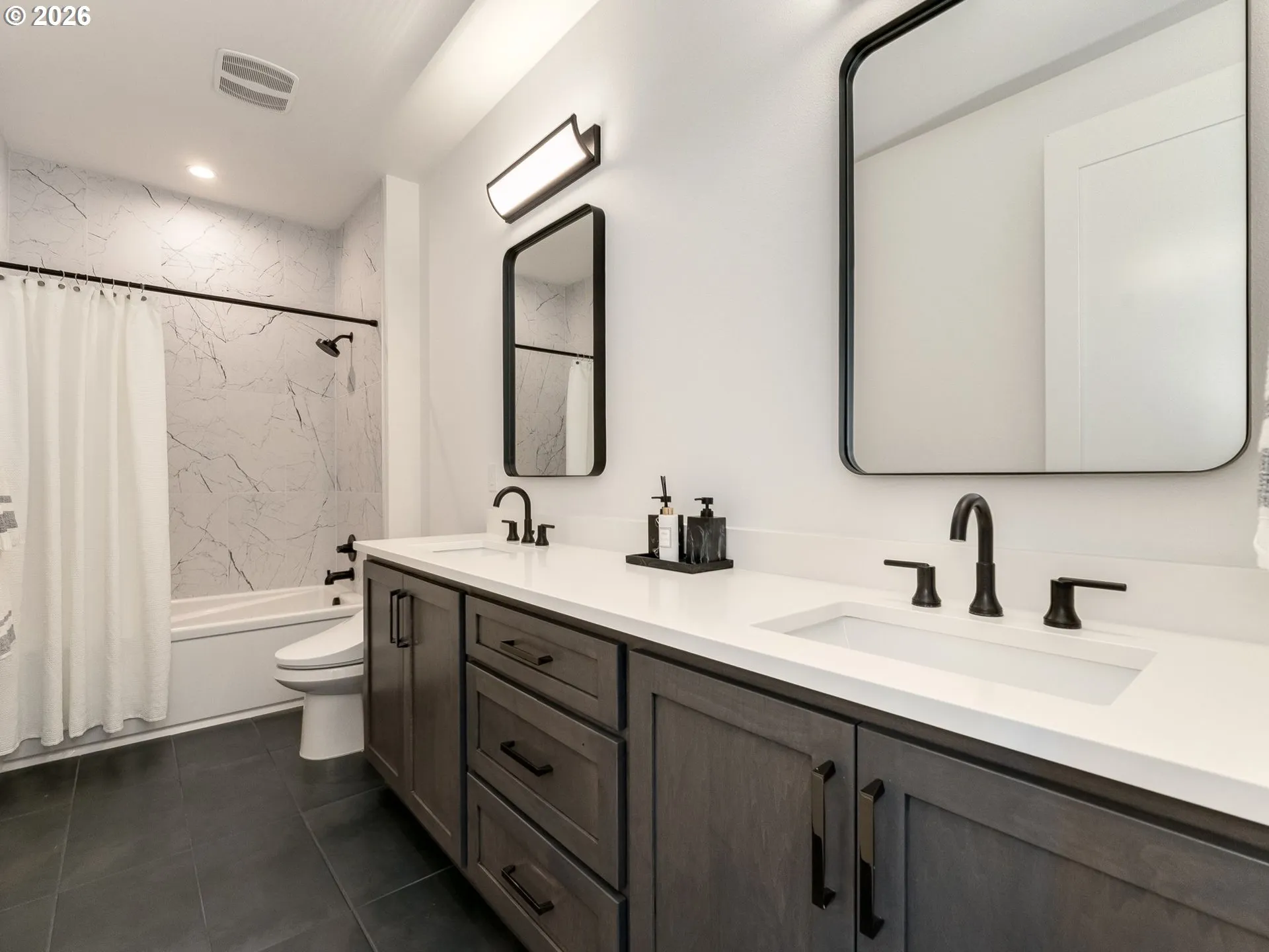 Bathroom-Upper