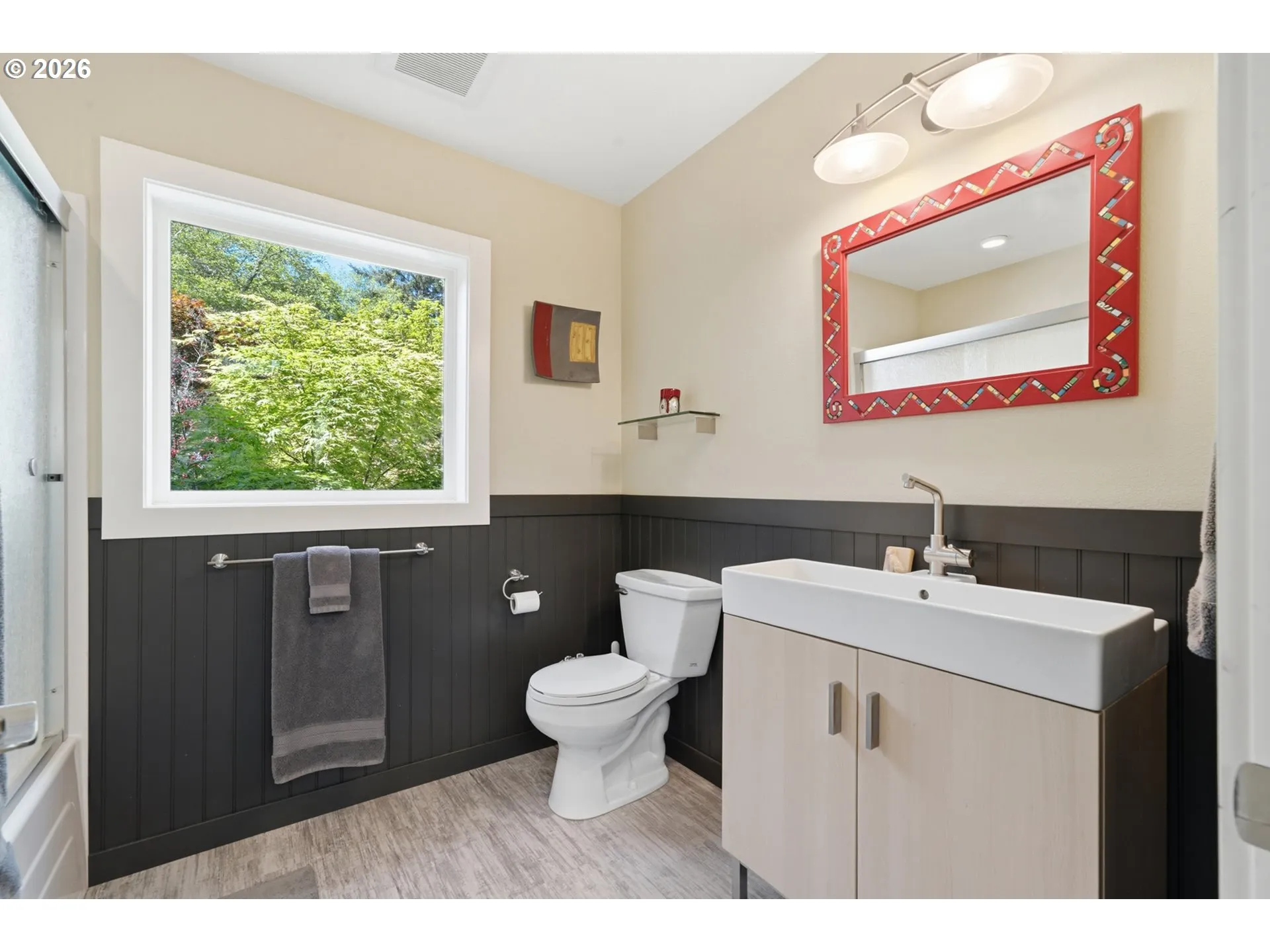 Bathroom-Upper
