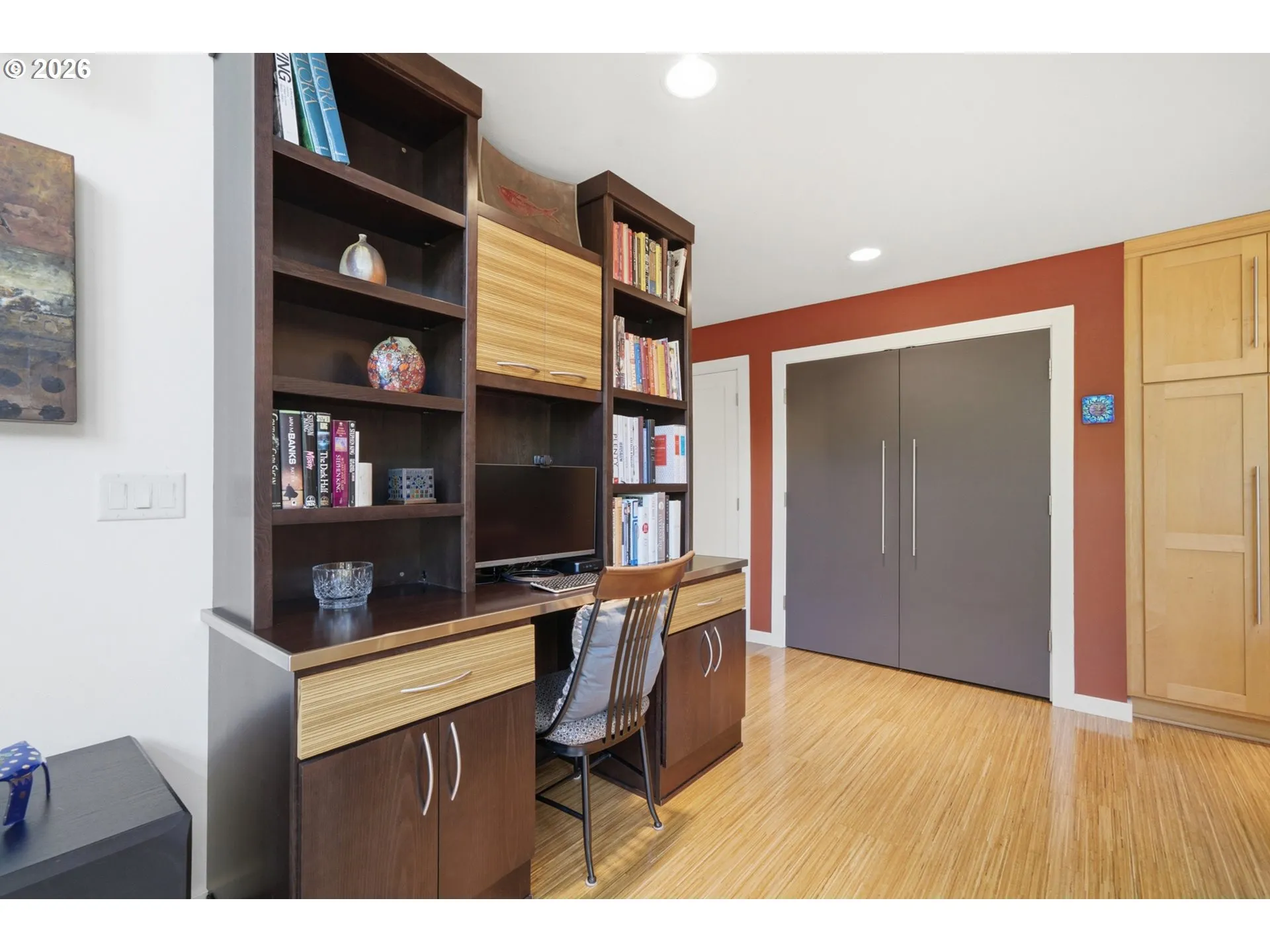 Living Room-Built-In Shelving