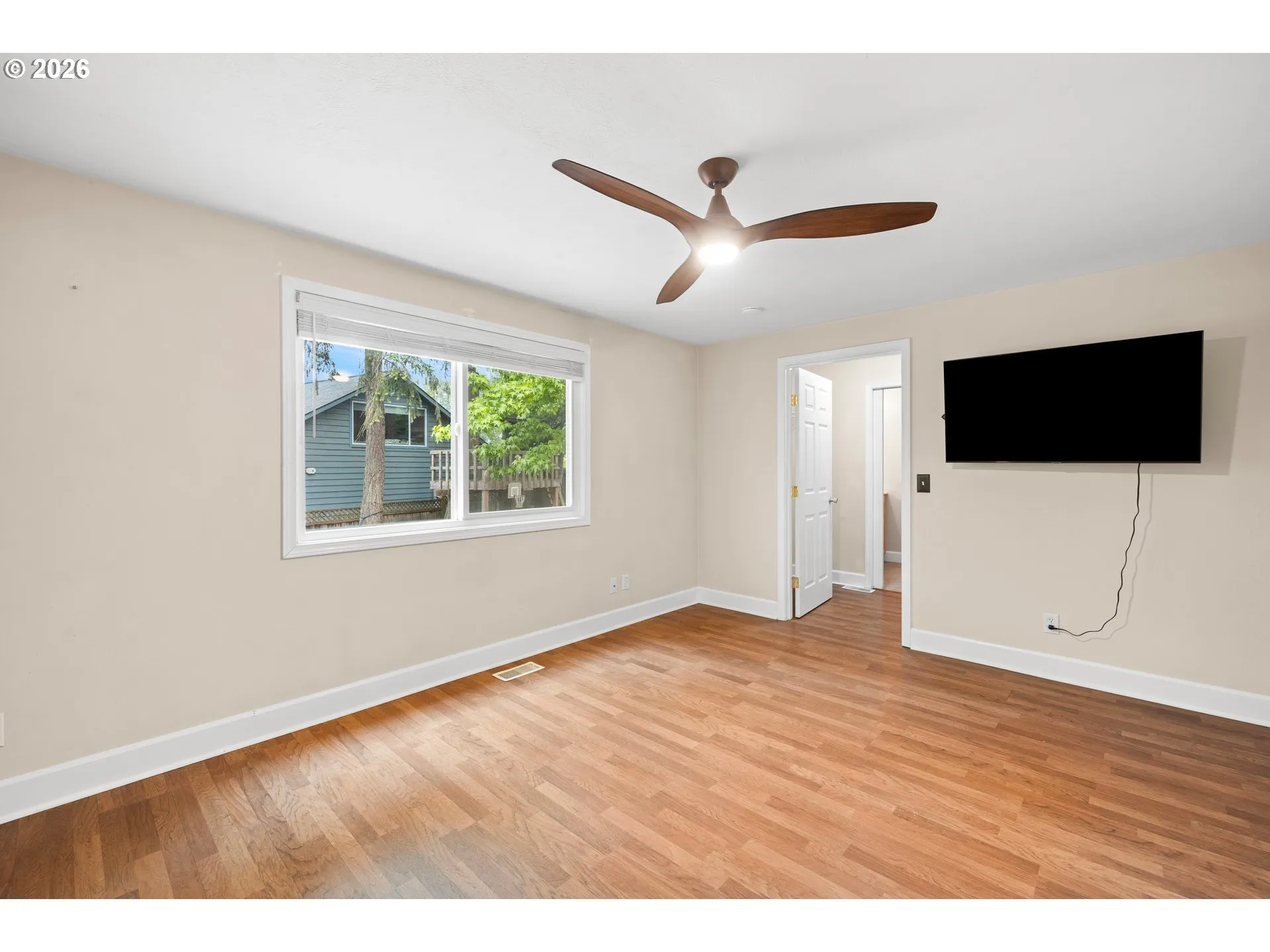 Bedroom, Primary