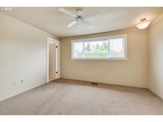Bedroom, Primary-Ceiling Fan