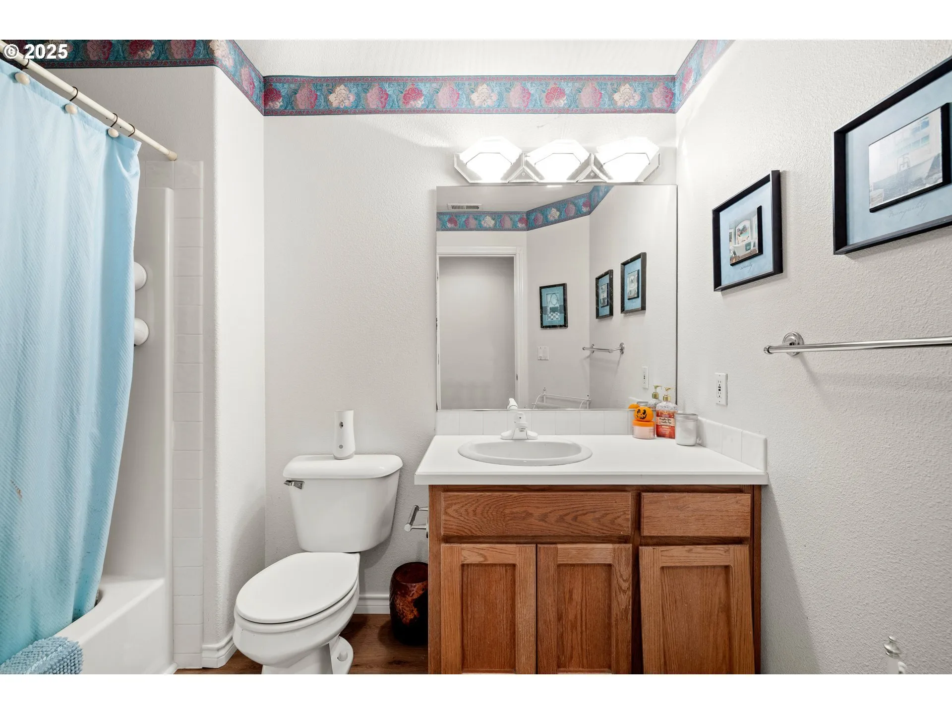 Bathroom-Upper