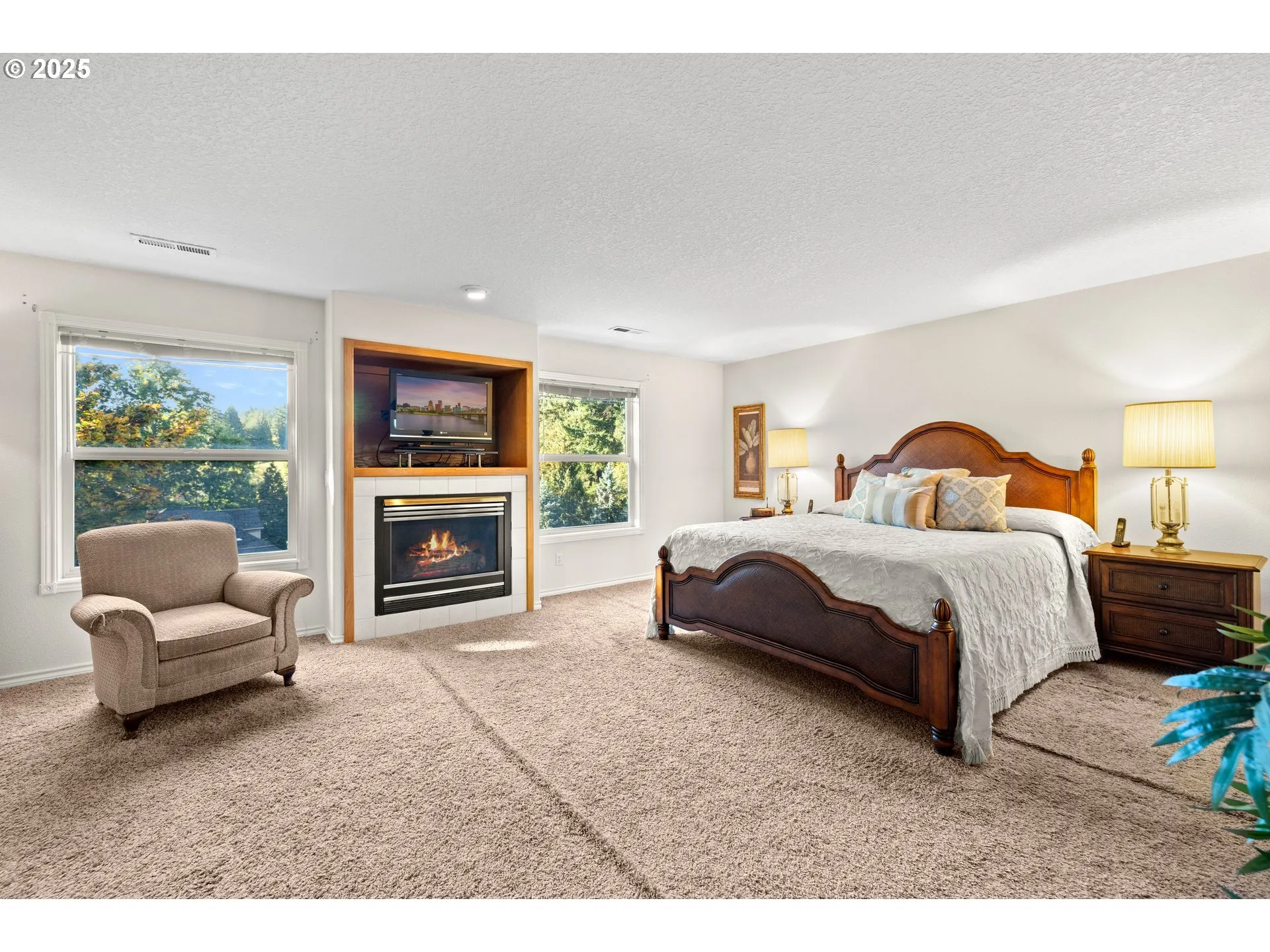 Owner's Suite Bedroom-Upper