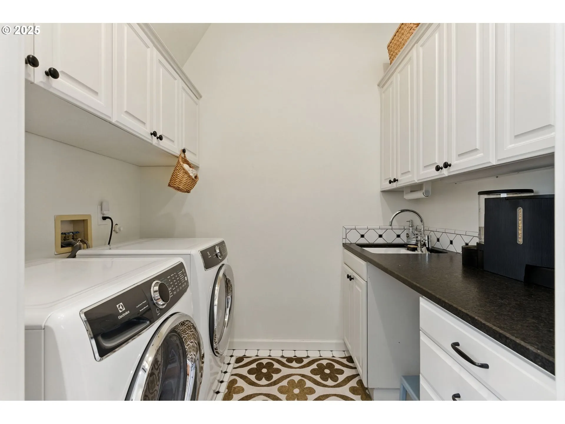 Laundry-Upper