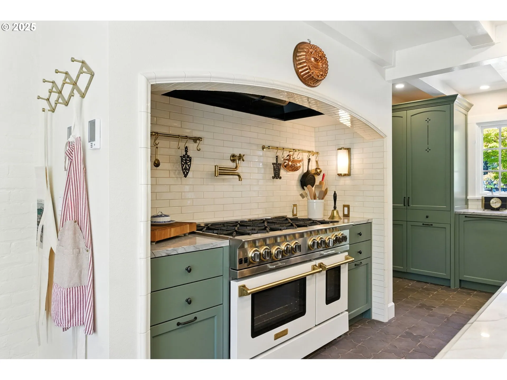 Kitchen-Oven