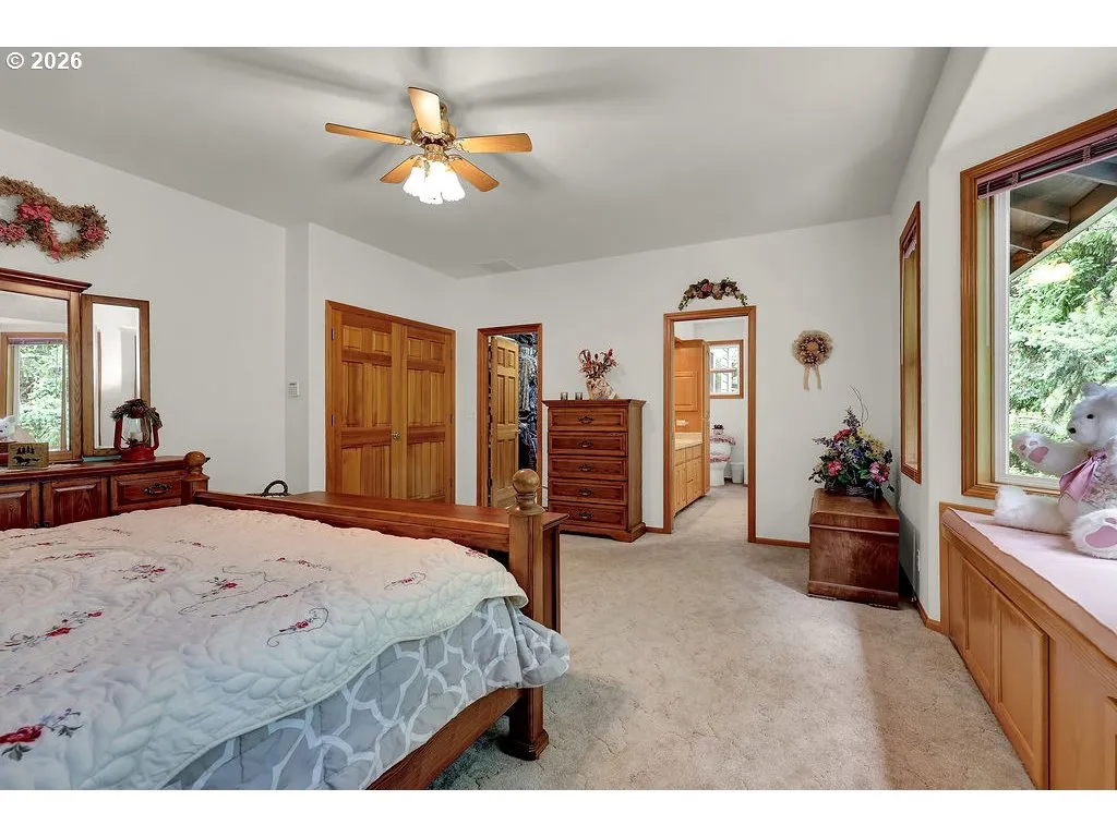 Primary Bedroom-Attached Bathroom