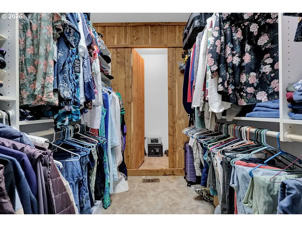 Primary Bedroom-Walk-In Closet