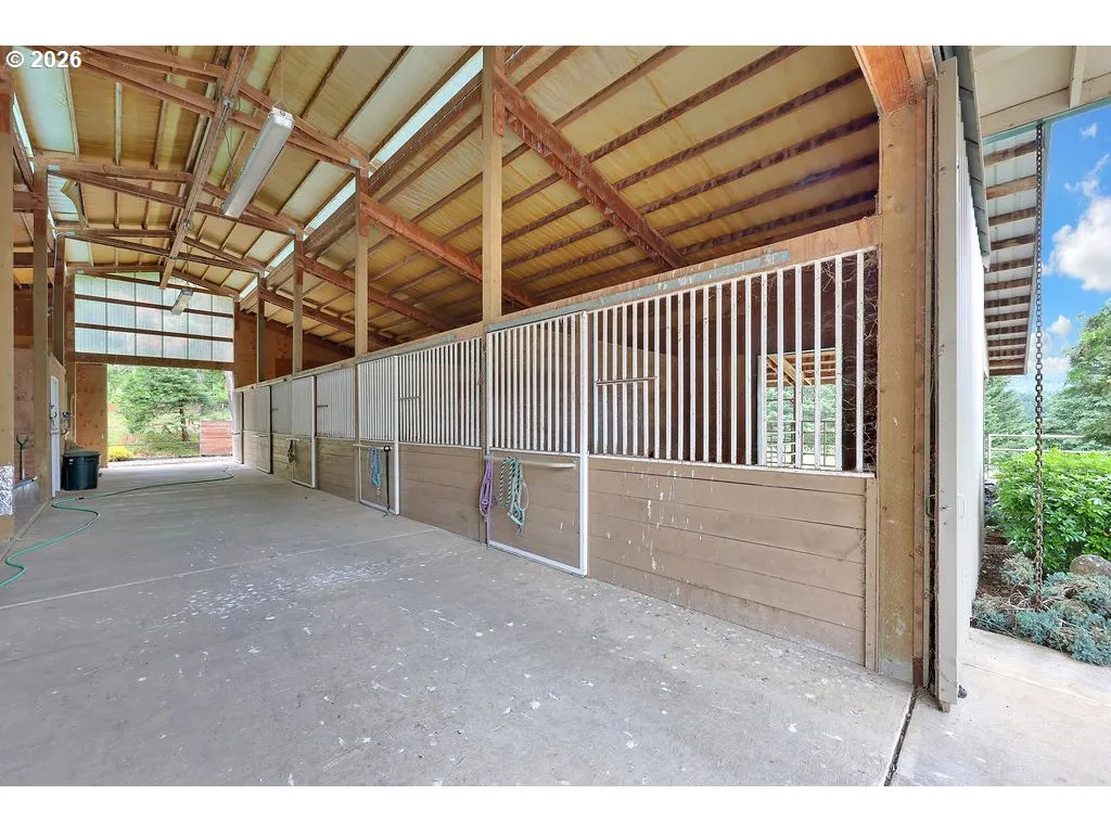 Barn