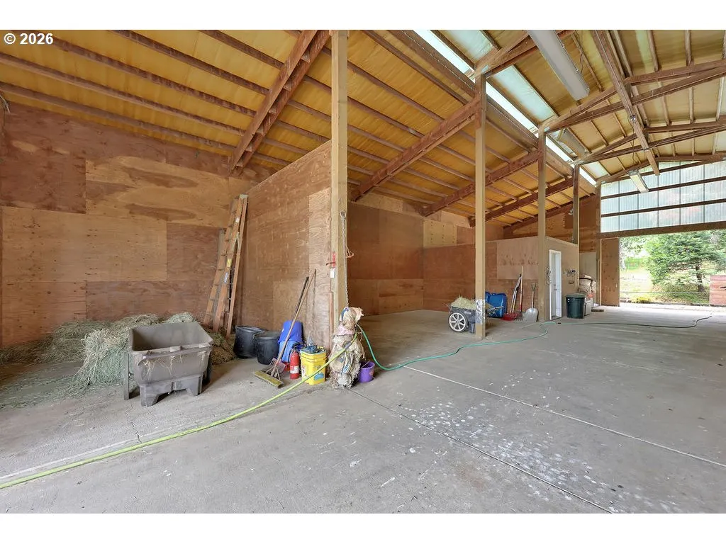 Barn