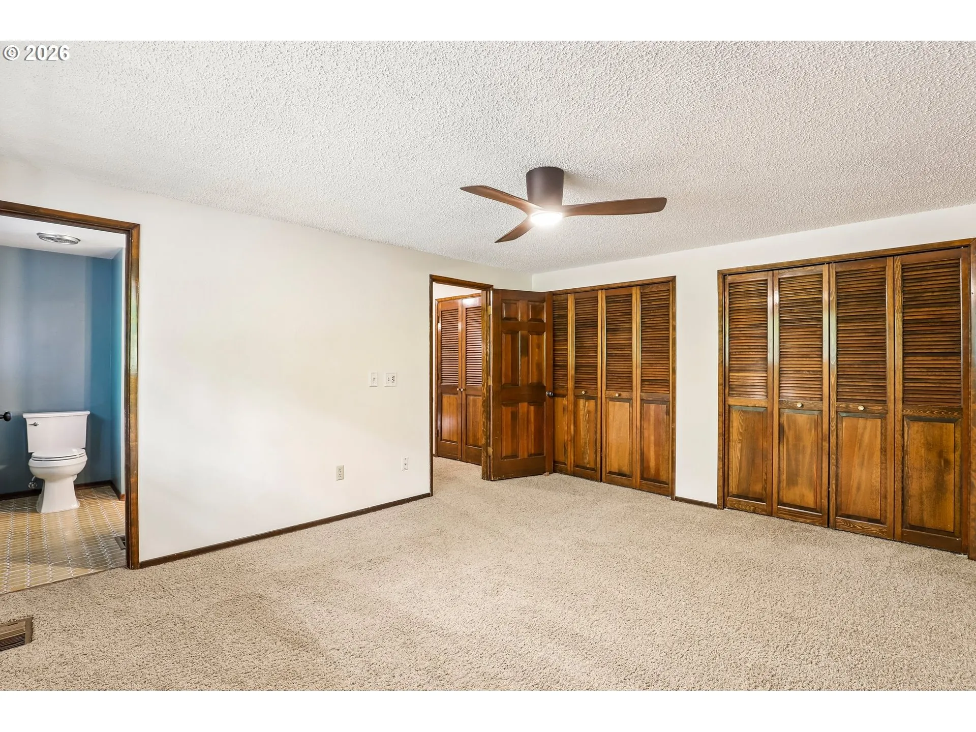 Primary Bedroom-Upper