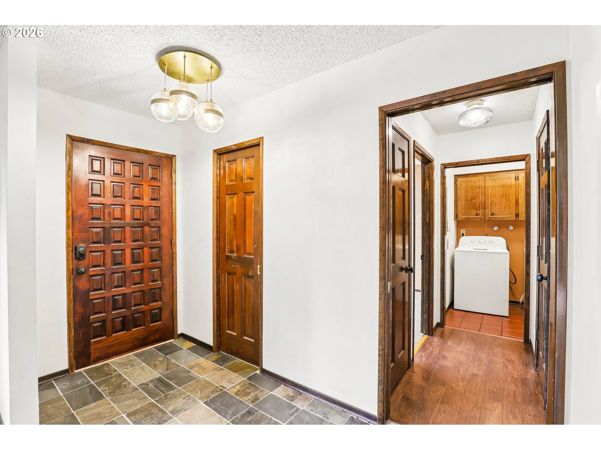 Entrance/Foyer