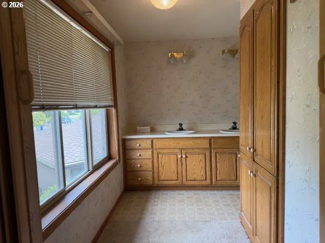 Owner's Suite Bathroom