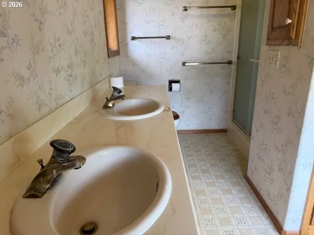 Owner's Suite Bathroom