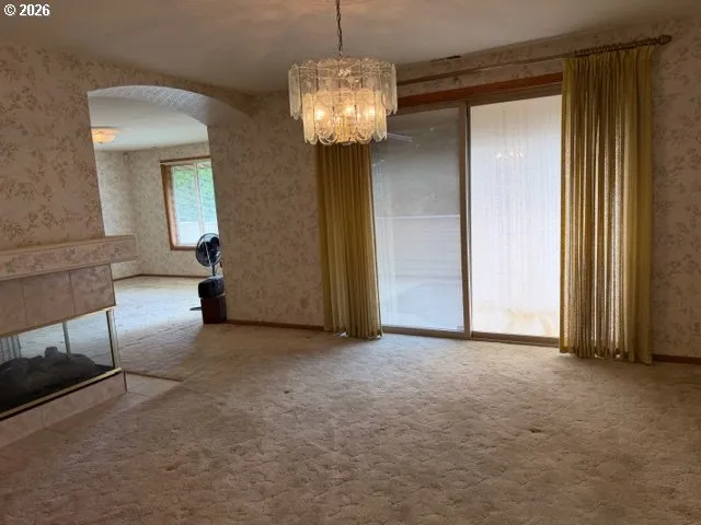 Dining Room-Formal