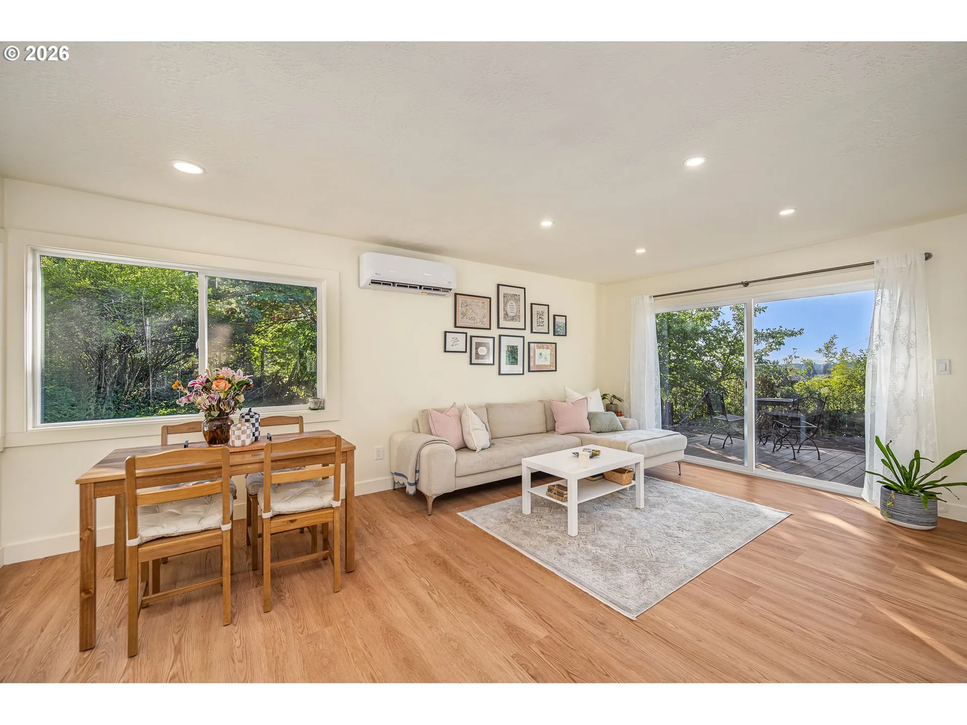 Living Room/Dining Room
