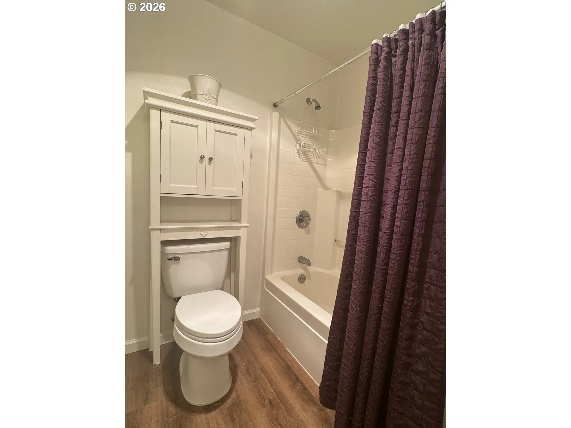 Bathroom-Upper