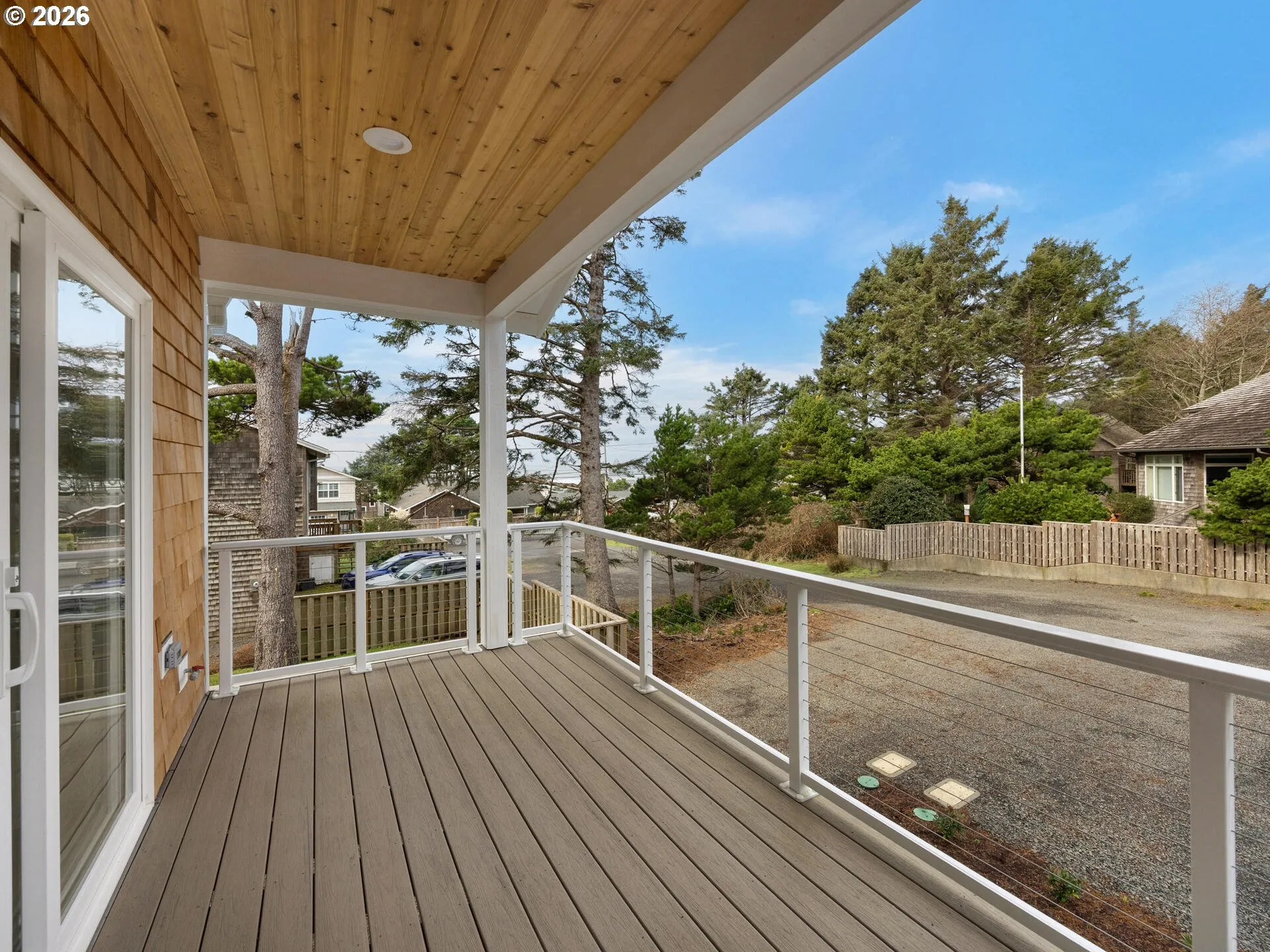 Balcony-Covered