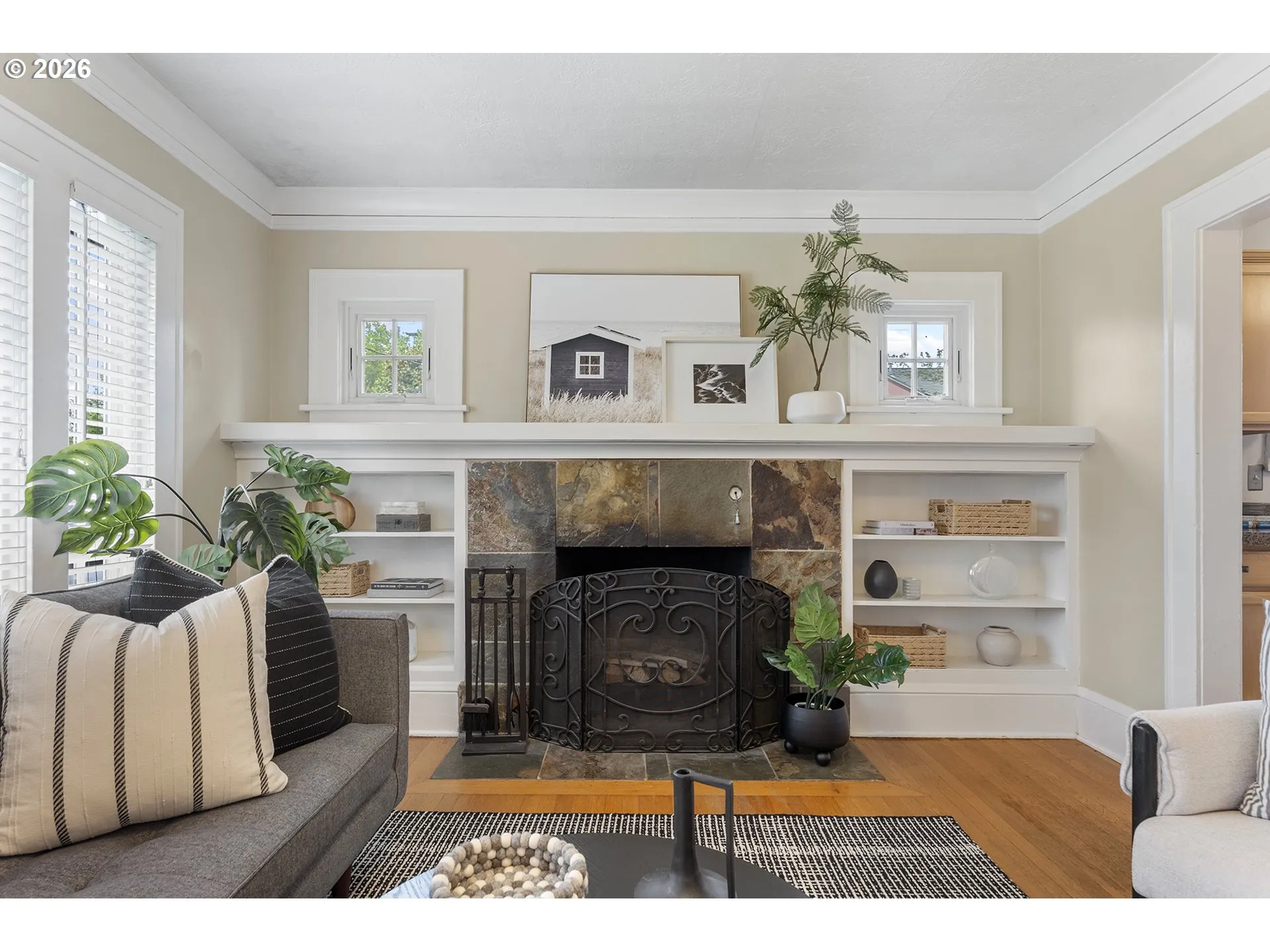 Living Room-Fireplace